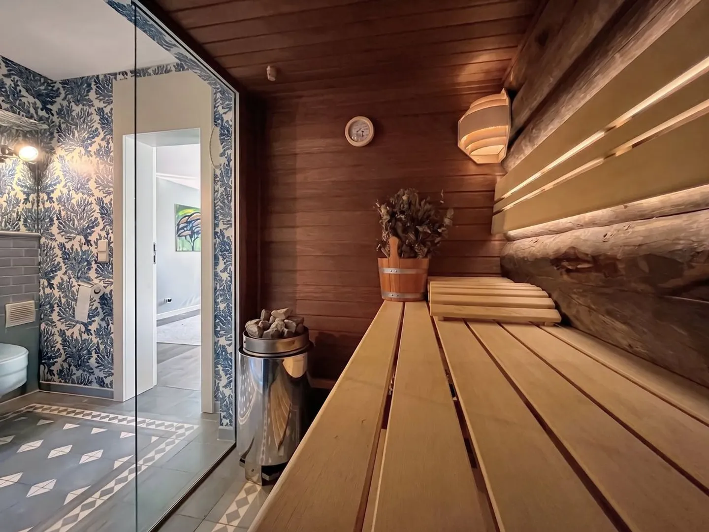 Chalet for sale in Leysin - 7 rooms, 175 m2 with sauna - Photo 1 of 13