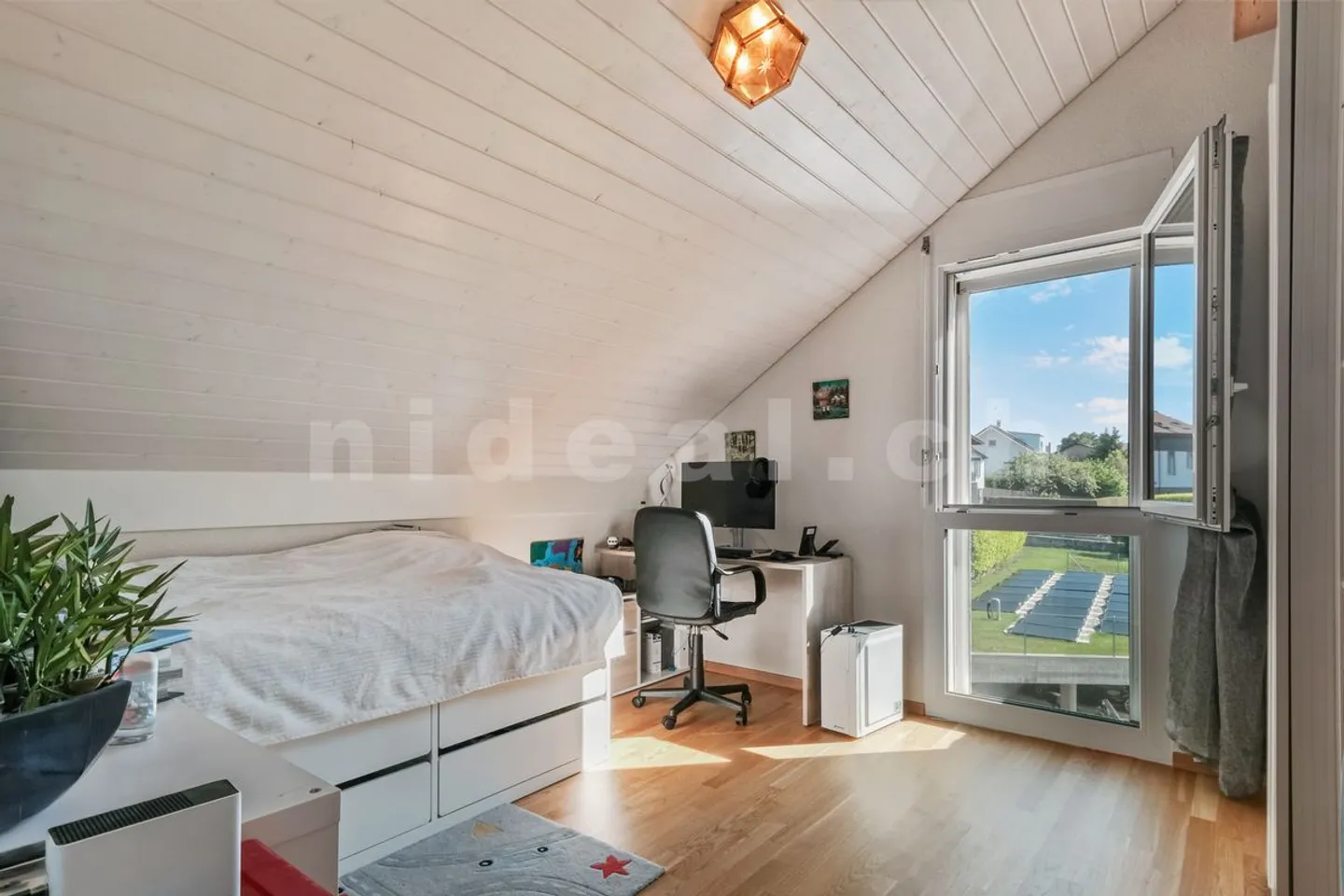 Appartement spacieux avec terrasse - Photo 8 sur 13