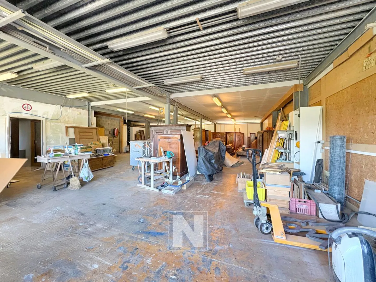 Gemischtes Eigentum - 150m2 Wohnung und große Werkstatt - Foto 10 von 13