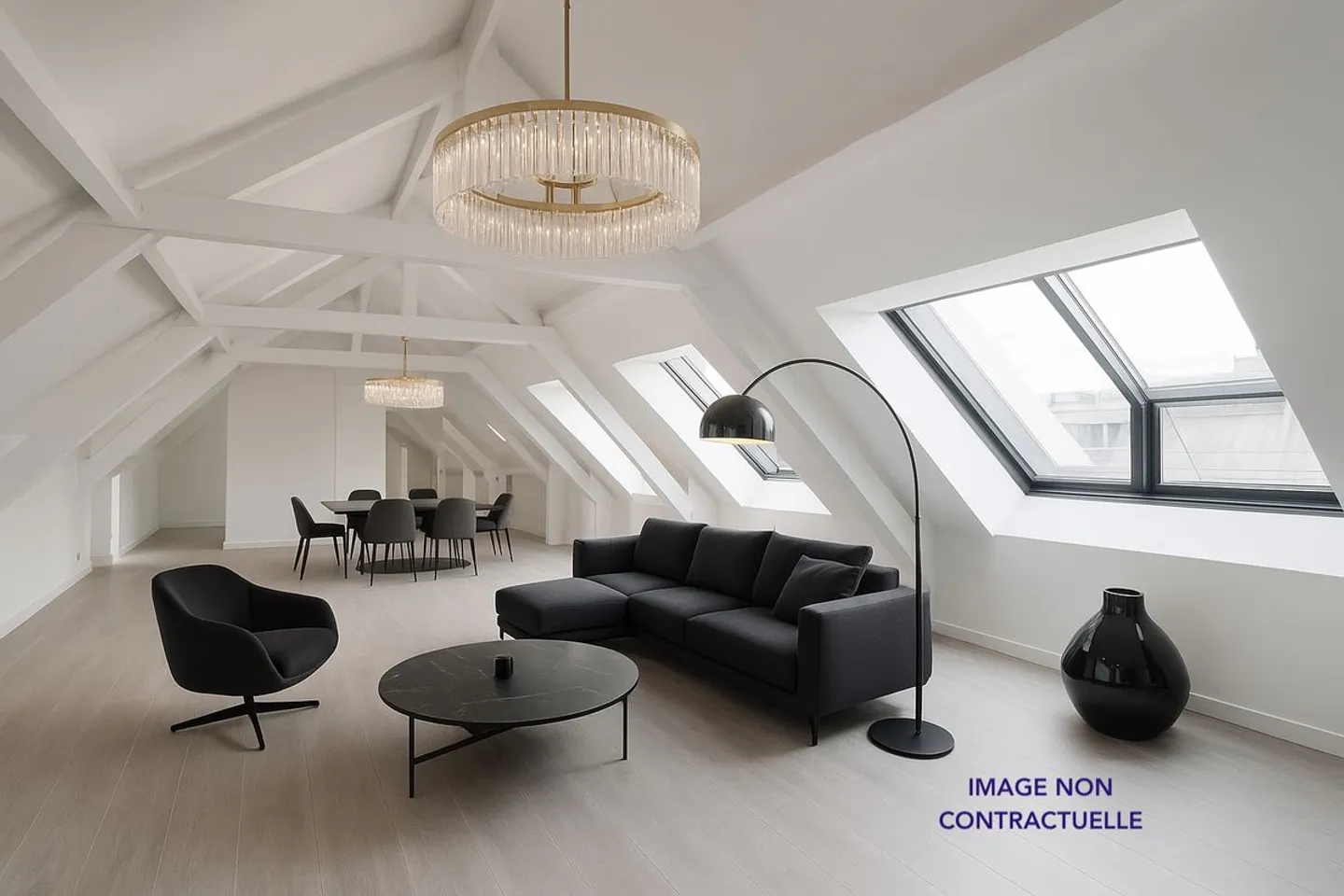 HYPER CENTER, HIGH-END APARTMENT IN THE HEART OF THE CITY - Photo 1 of 13