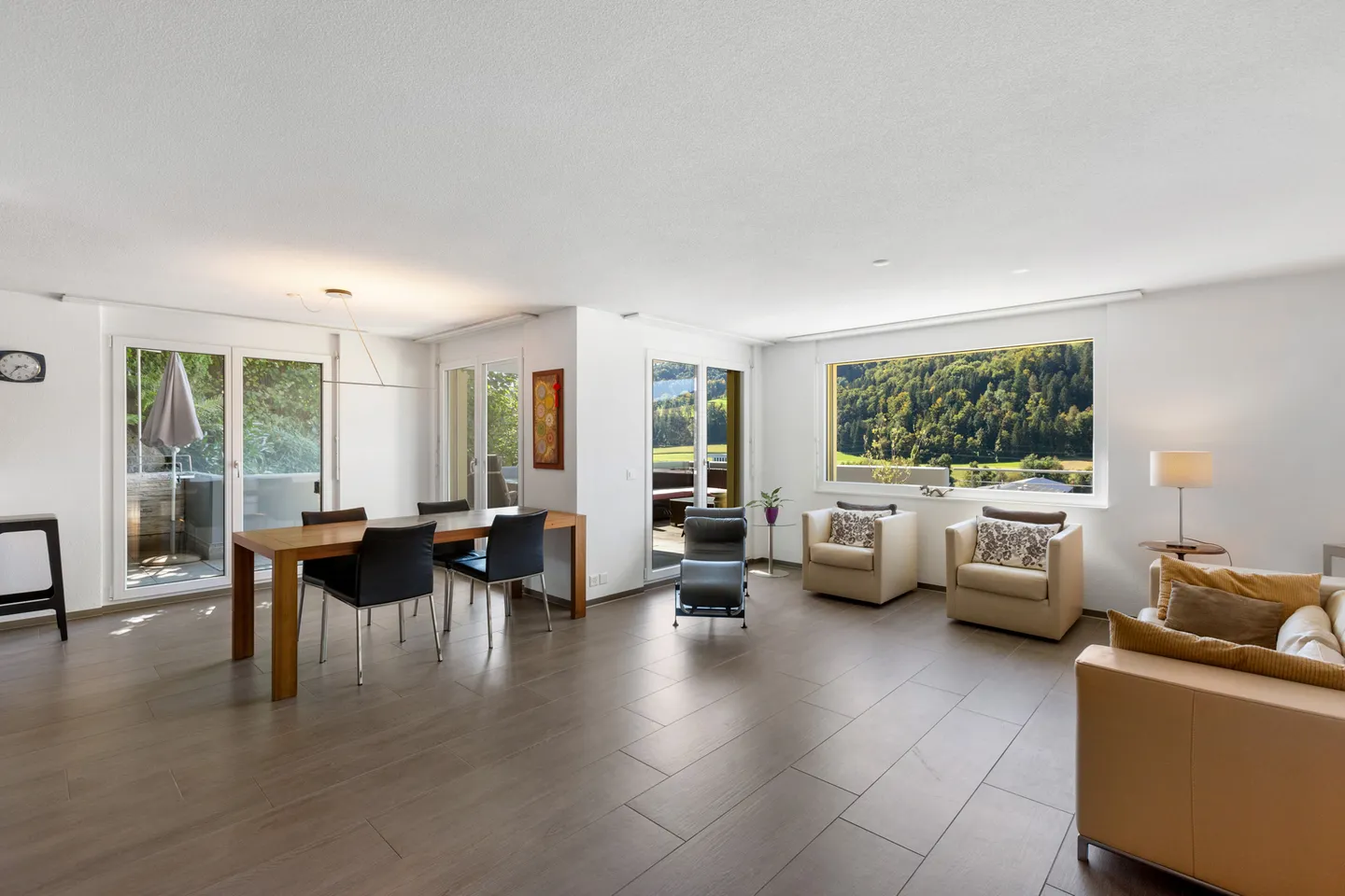 5.5 Room Terrace Apartment with Plenty of Space and Far-Reaching Views - Photo 1 of 7