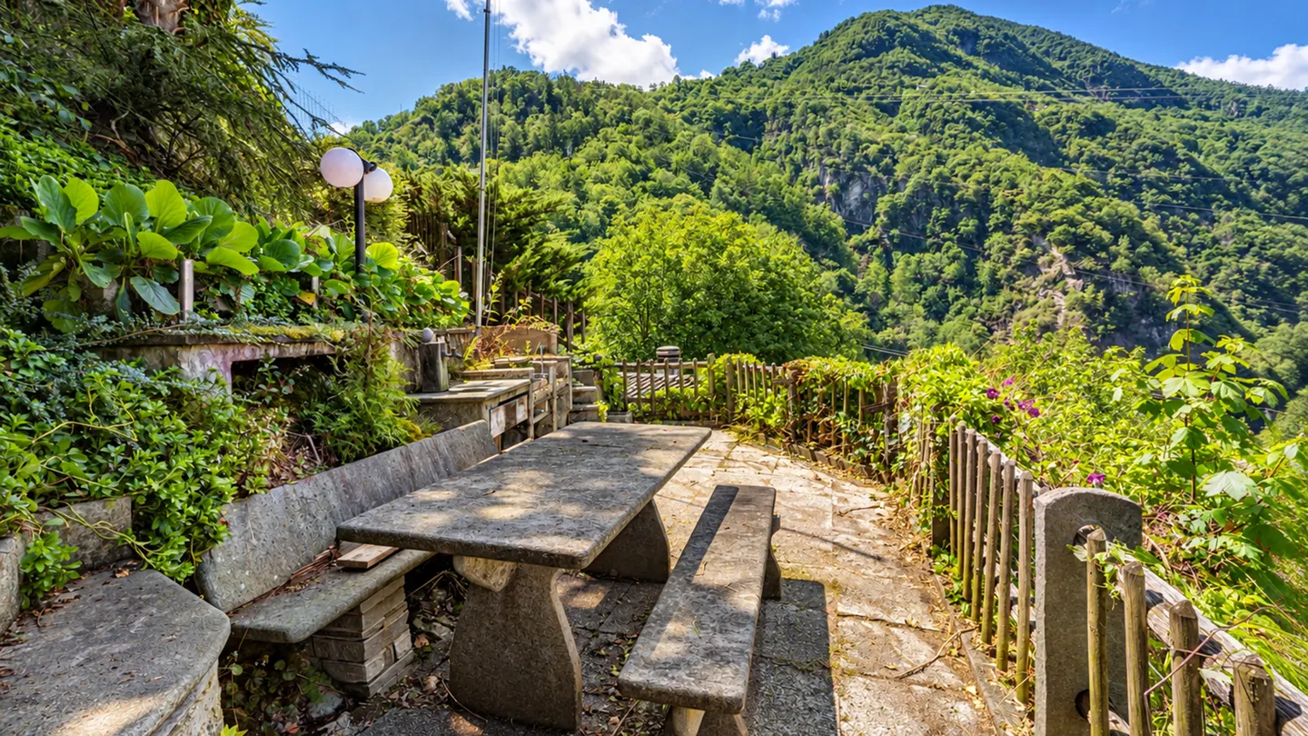 Casa rinnovata a Intragna | Renoviertes Einfamilienhaus - Erstwohnsitz - Foto 7 di 9