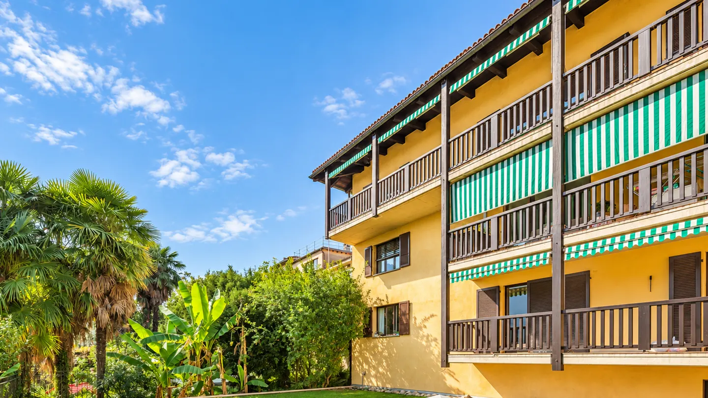 PANORAMA AND PRIVACY | VIEW AND PRIVACY - Photo 2 of 5