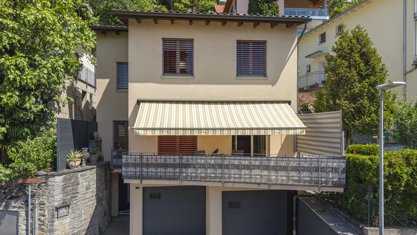 SPAZIO, COMFORT E VISTA SU LOCARNO | RAUM, KOMFORT UND AUSBLICK AUF LO - Foto 1 di 5