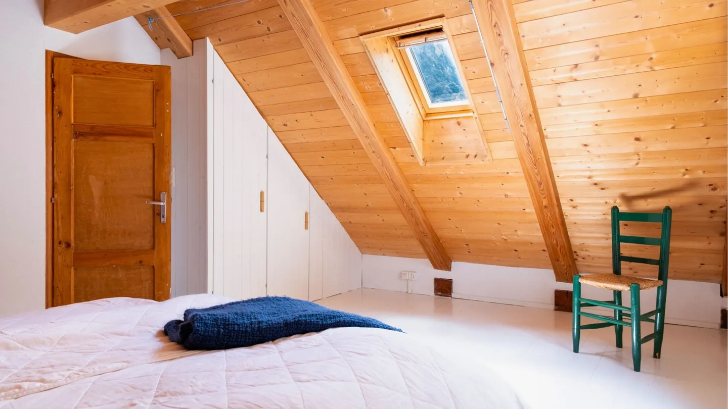 RUSTICO TICINESE RINNOVATO CON STILE | STILVOLL RENOVIERTES TESSINER R - Foto 4 di 5