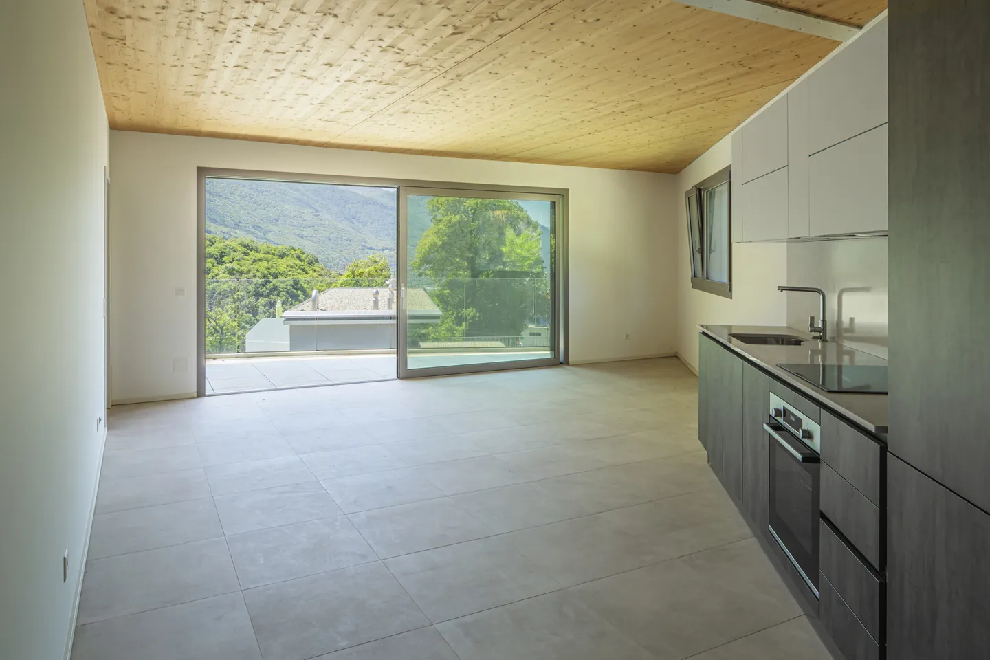 LIVING WITH A VIEW IN PIANEZZO - Photo 2 of 4