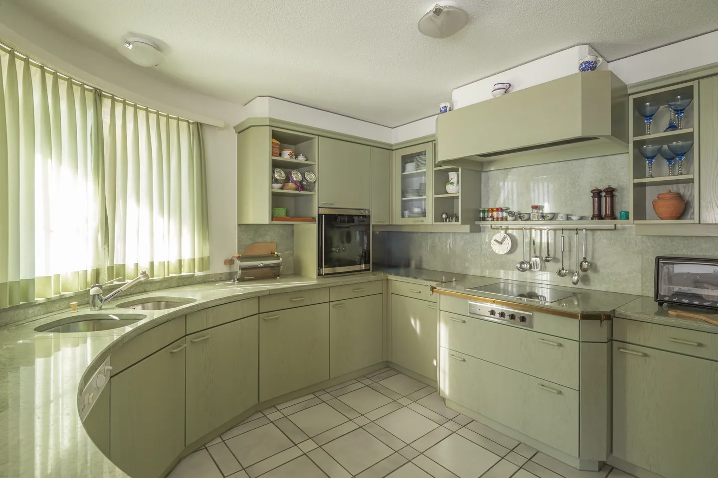 FERIENHAUS MIT SEESICHT UND INDOOR-POOL - Foto 3 von 5