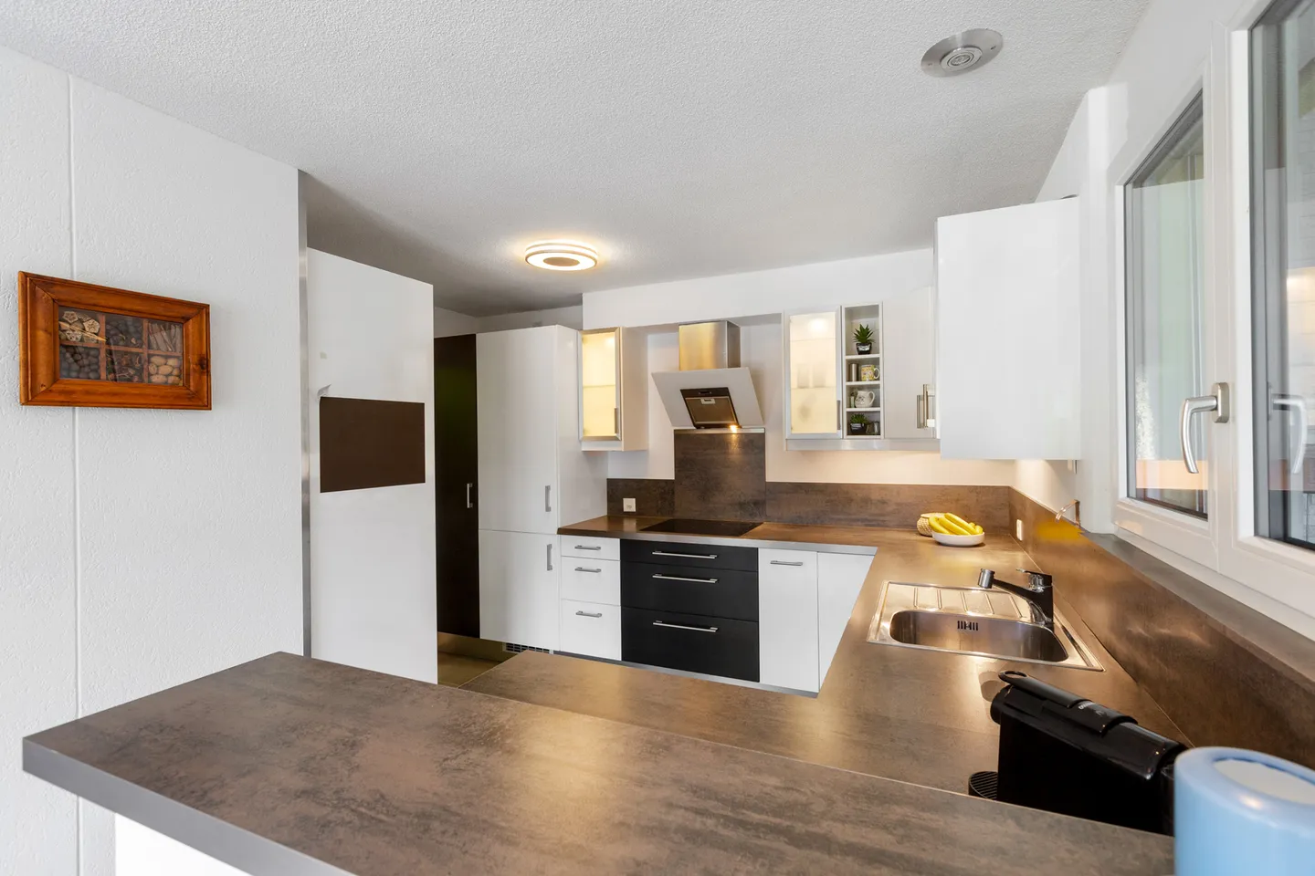 5.5 Room Terrace Apartment with Plenty of Space and Far-Reaching Views - Photo 2 of 7