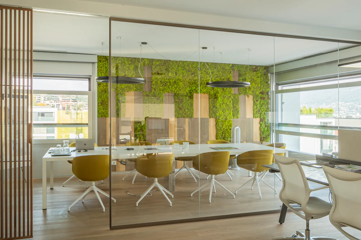 Modern penthouse with panoramic view - Photo 4 of 4