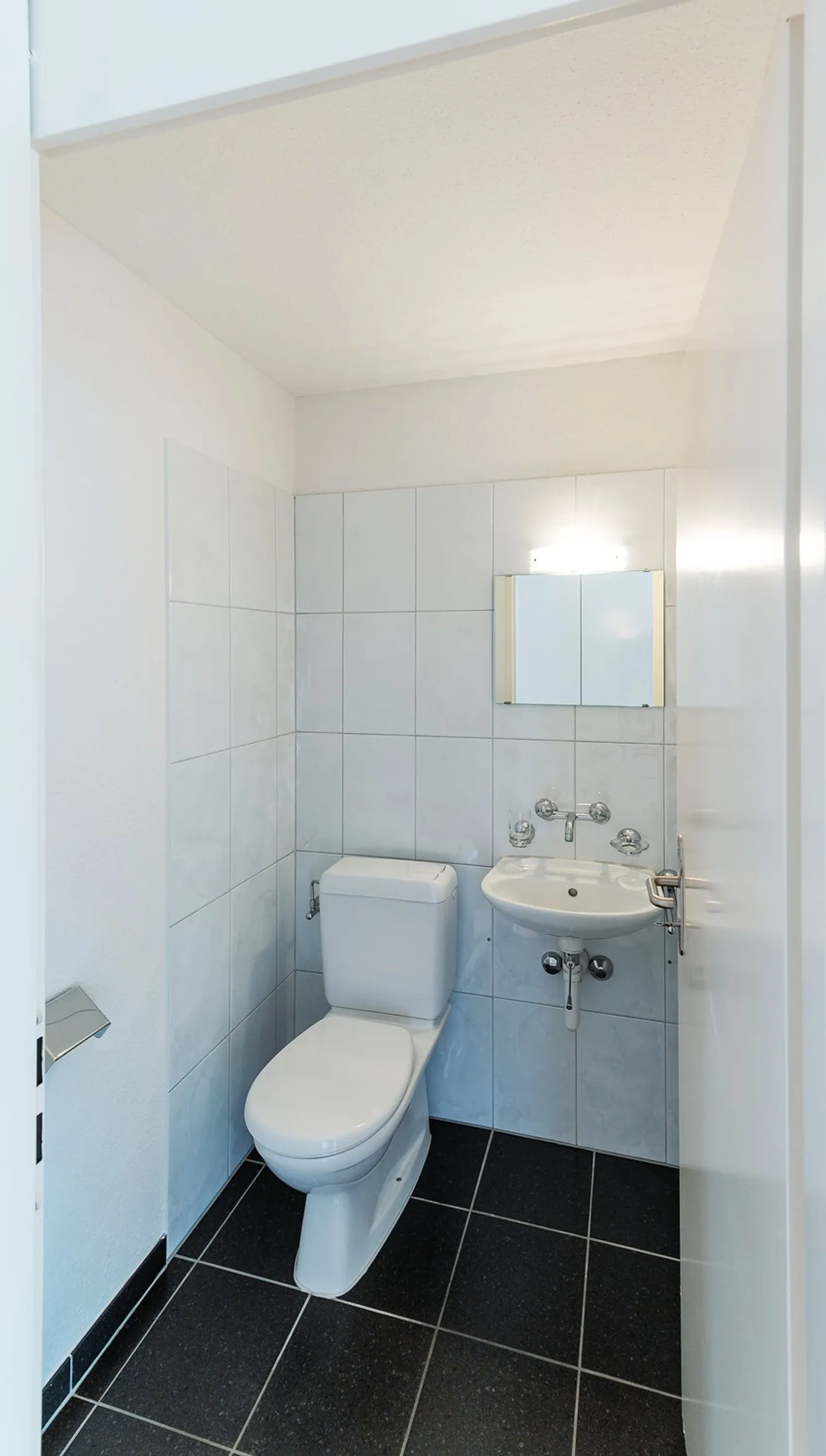 Appartamento accogliente di 4,5 stanze con un layout attraente - Foto 8 di 8