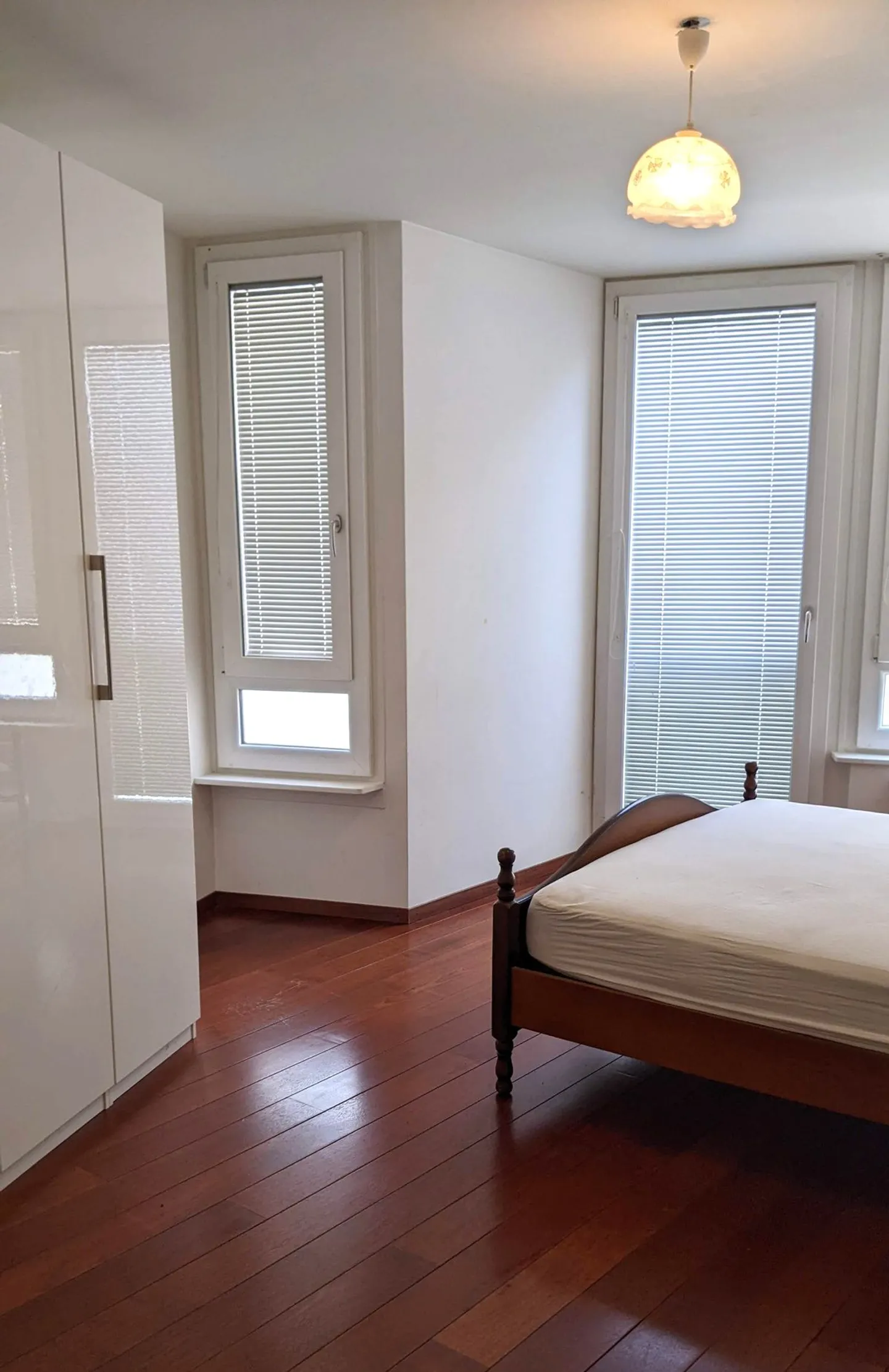 IN AFFITTO SUPERBO APPARTAMENTO - 6 STANZE - 155 M² GINEVRA - RIVA DESTRA - A 100 M DAL LAGO - Foto 12 di 13