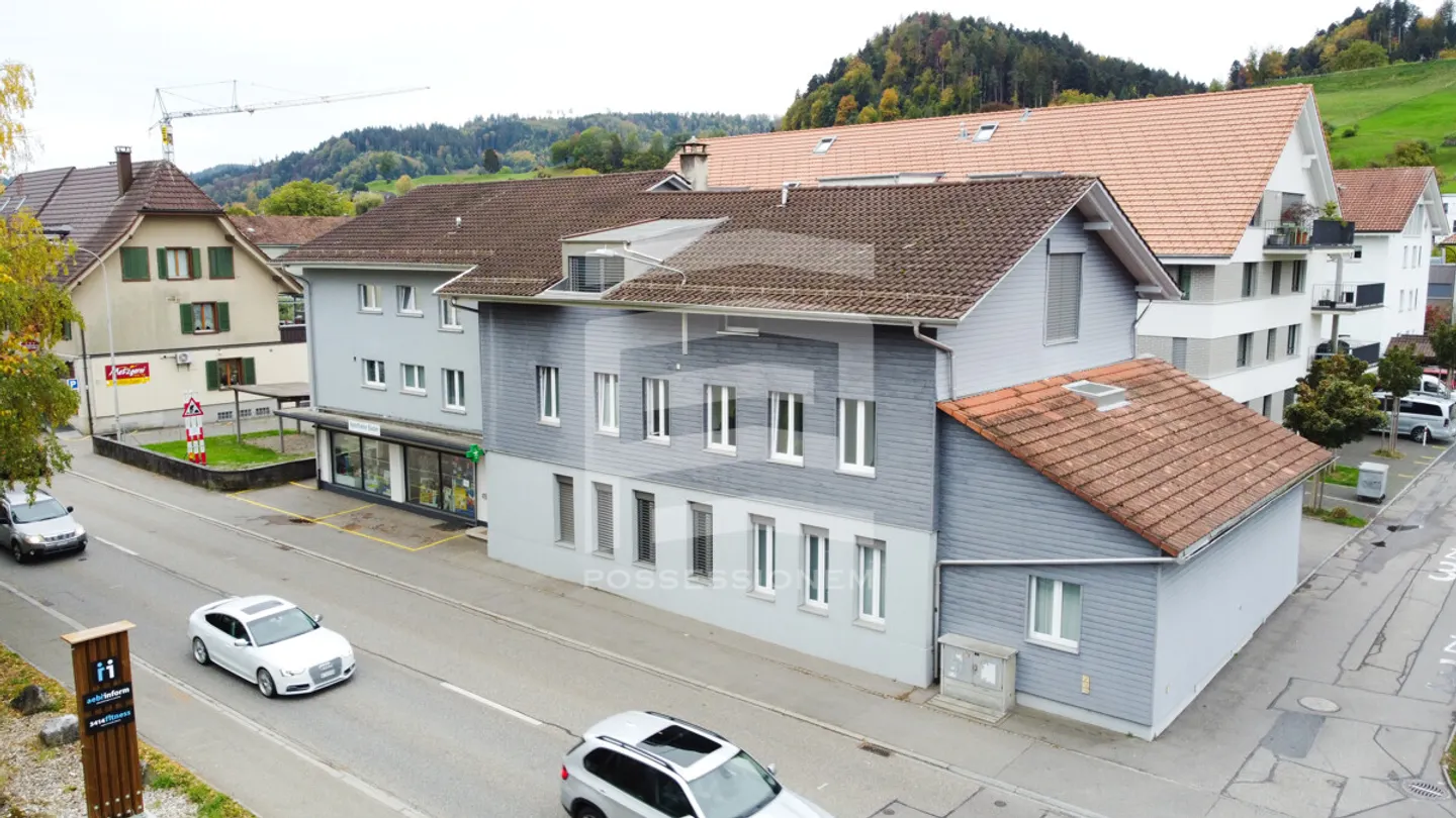 Grosses Mischgebäude - Foto 3 von 12