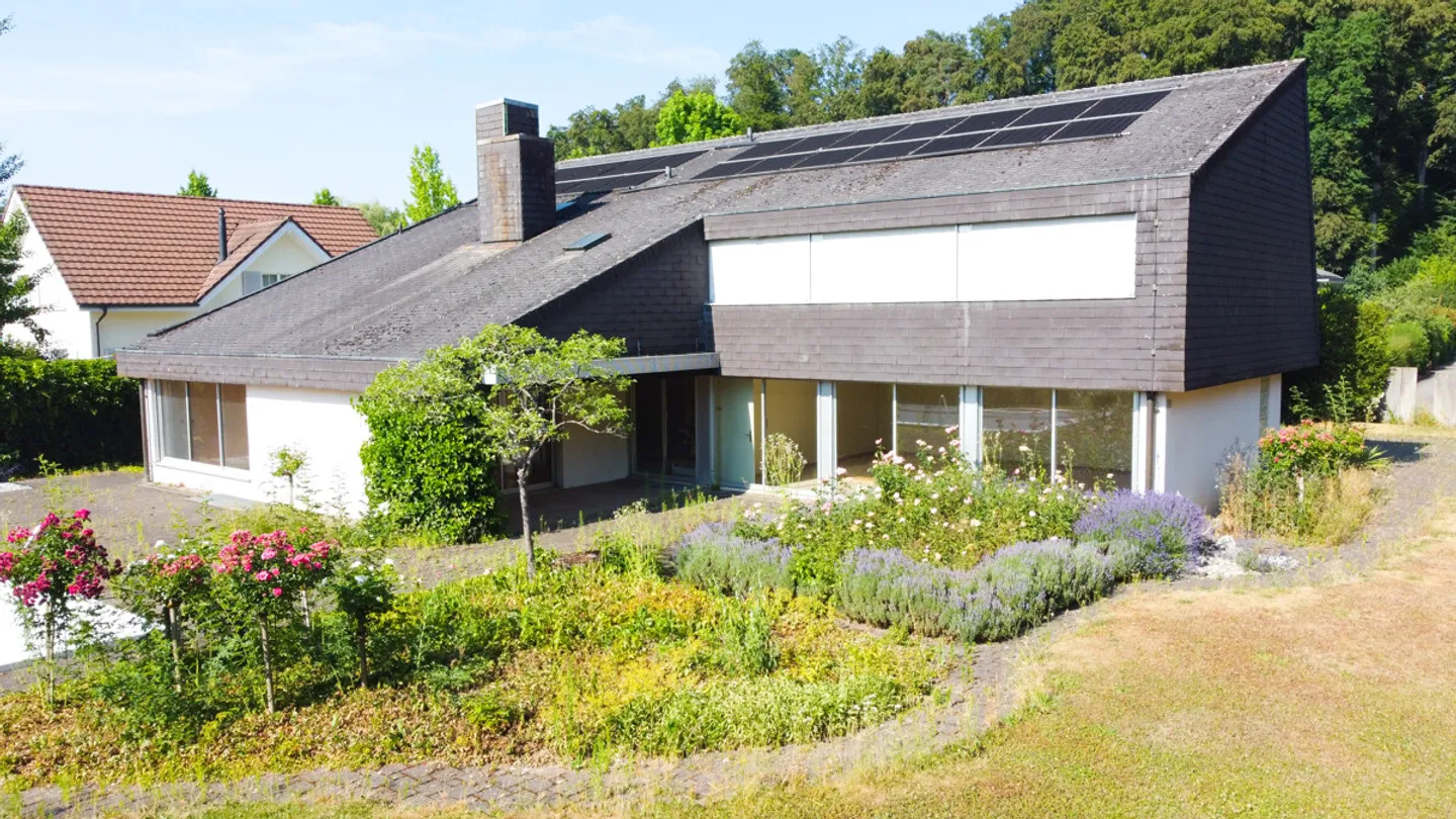 Maison individuelle spacieuse avec piscine et grand jardin à durée limitée - Photo 1 sur 13