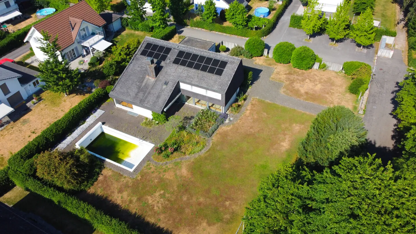 Maison individuelle spacieuse avec piscine et grand jardin à durée limitée - Photo 3 sur 13