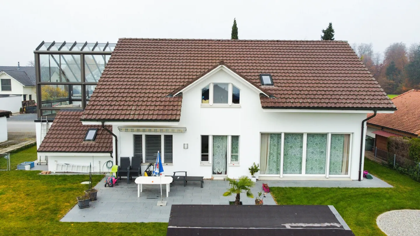Einzigartige Gelegenheit: Freistehendes Einfamilienhaus in Traumlage v - Photo 3 sur 13