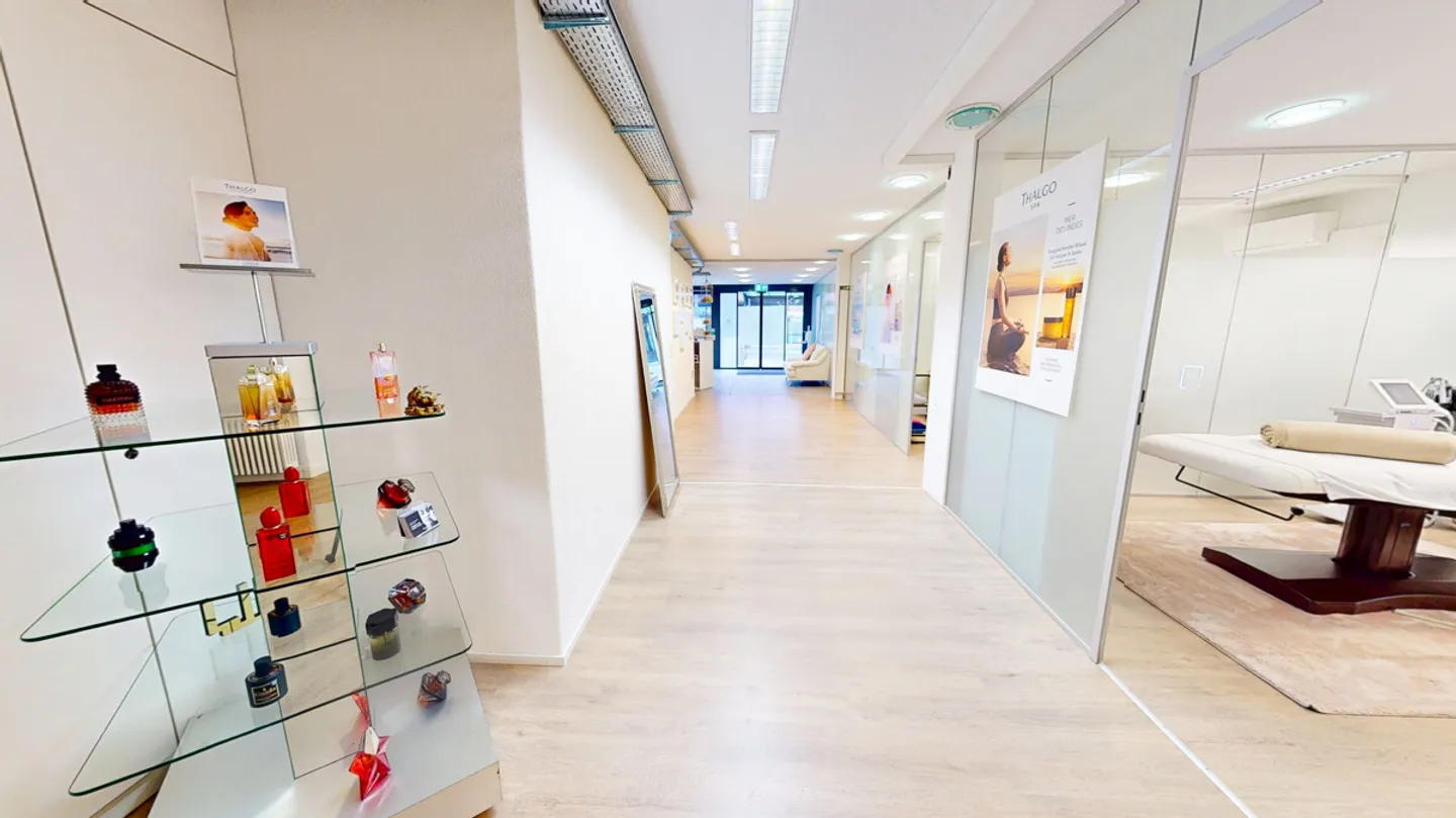 Studio réussi avec infrastructure et clientèle existantes - Photo 8 sur 12