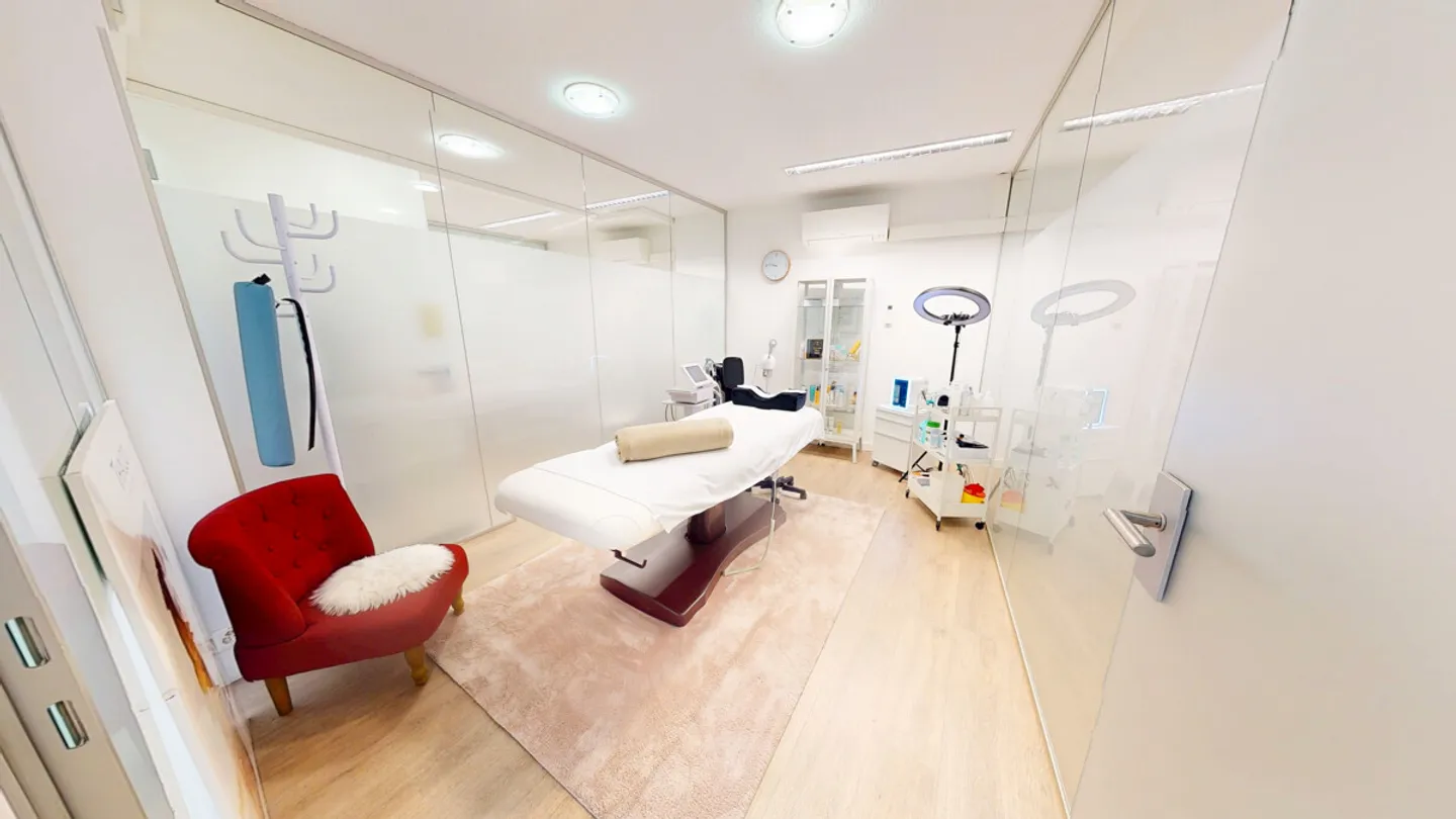 Gewerberaum: Erfolgreiches Laserstudio - Foto 7 von 12