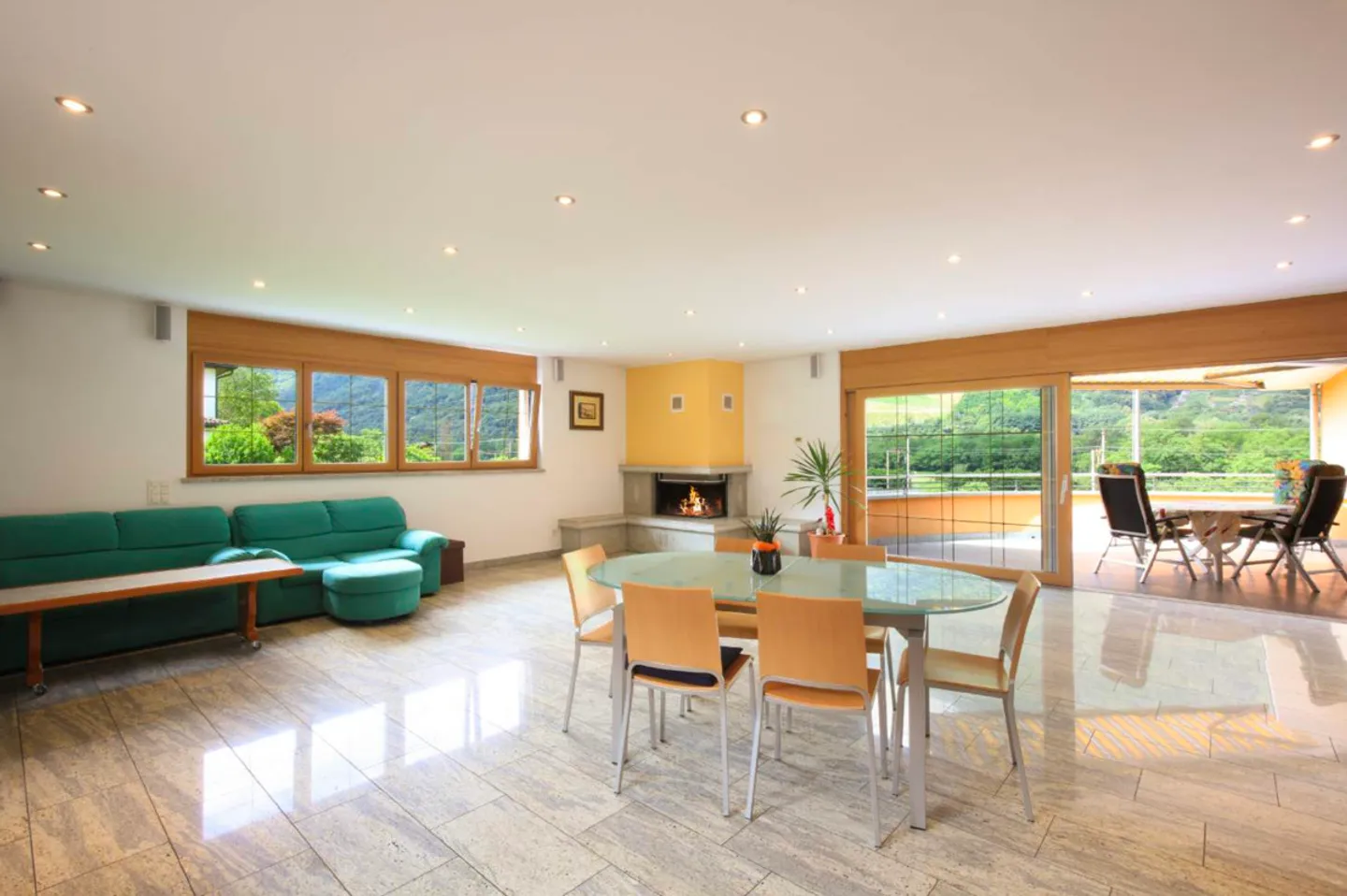 Luxuriöse Villa mit viel Umschwung - Foto 11 von 13