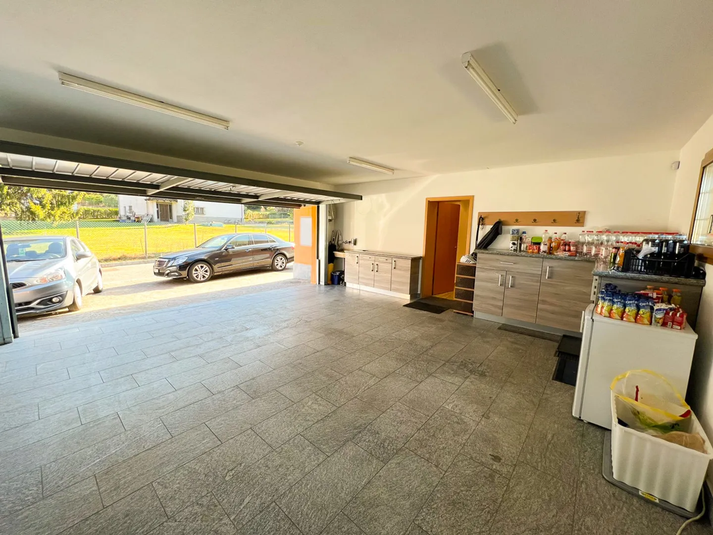 Luxuriöse Villa mit viel Umschwung - Foto 8 von 13