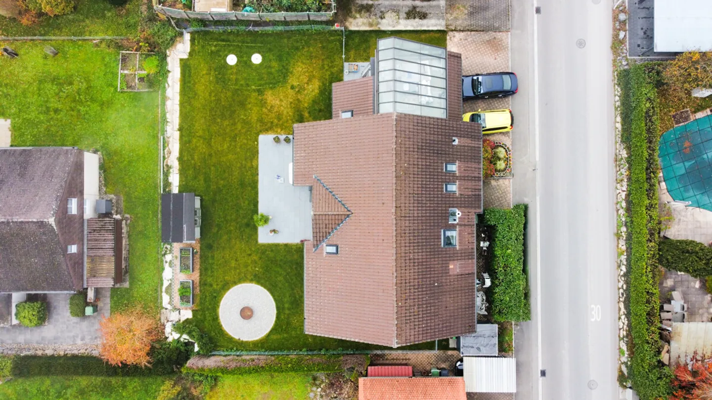 Freistehendes Einfamilienhaus mit Alpenblick - Foto 6 von 13