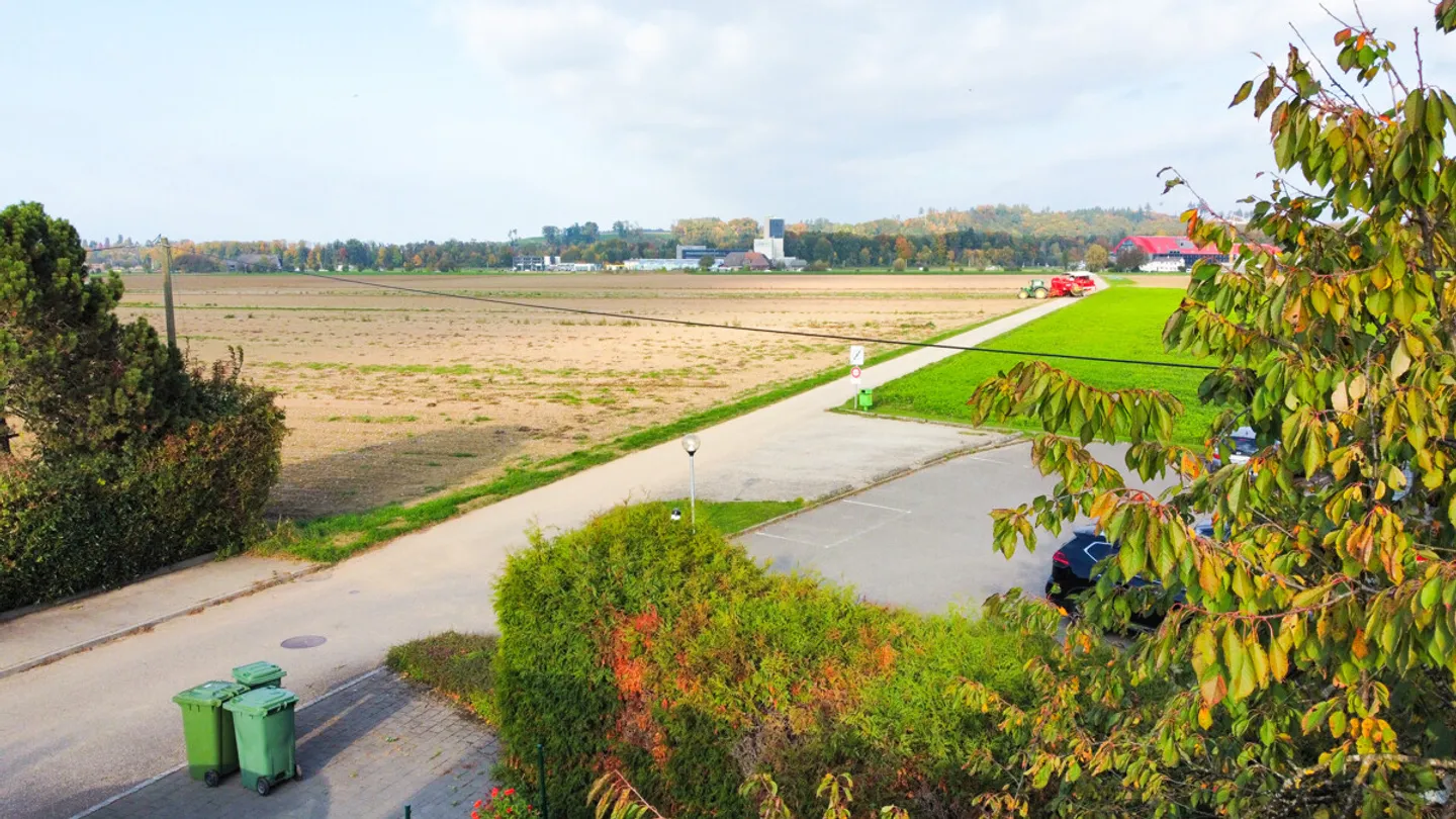 CENTRAL PLOT IN LYSSACH WITH HIGH DEVELOPMENT POTENTIAL - Photo 9 of 11