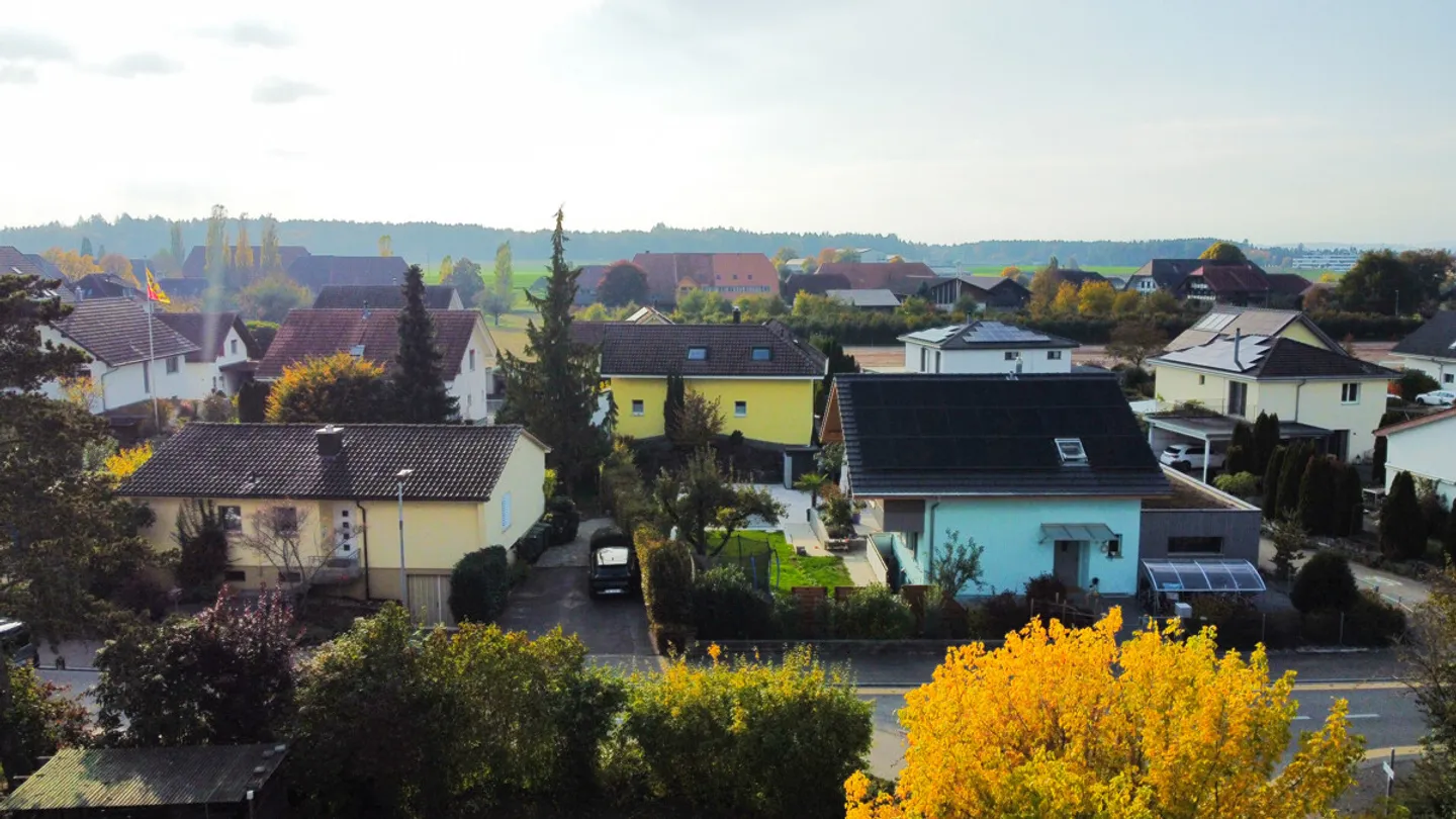 CENTRAL PLOT IN LYSSACH WITH HIGH DEVELOPMENT POTENTIAL - Photo 10 of 11