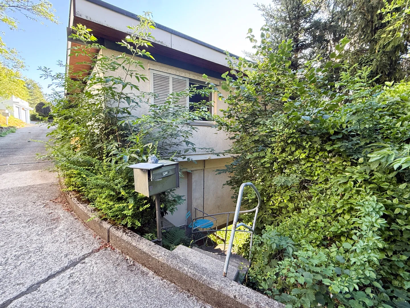 Einmaliges Einfamilienhaus mit Einliegerwohnung und traumhafter Aussic - Photo 7 of 13
