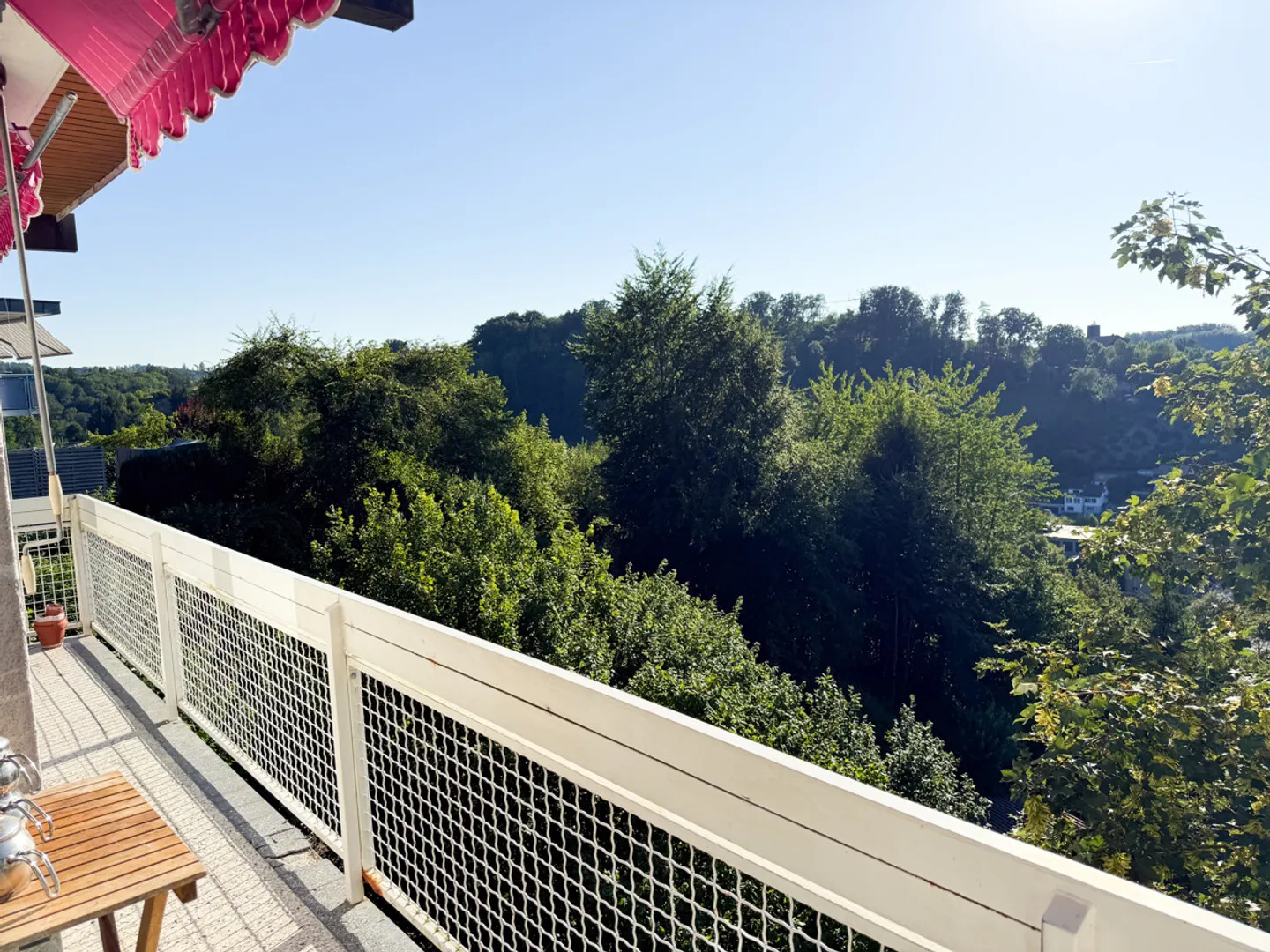 Einmaliges Einfamilienhaus mit Einliegerwohnung und traumhafter Aussic - Photo 9 of 13