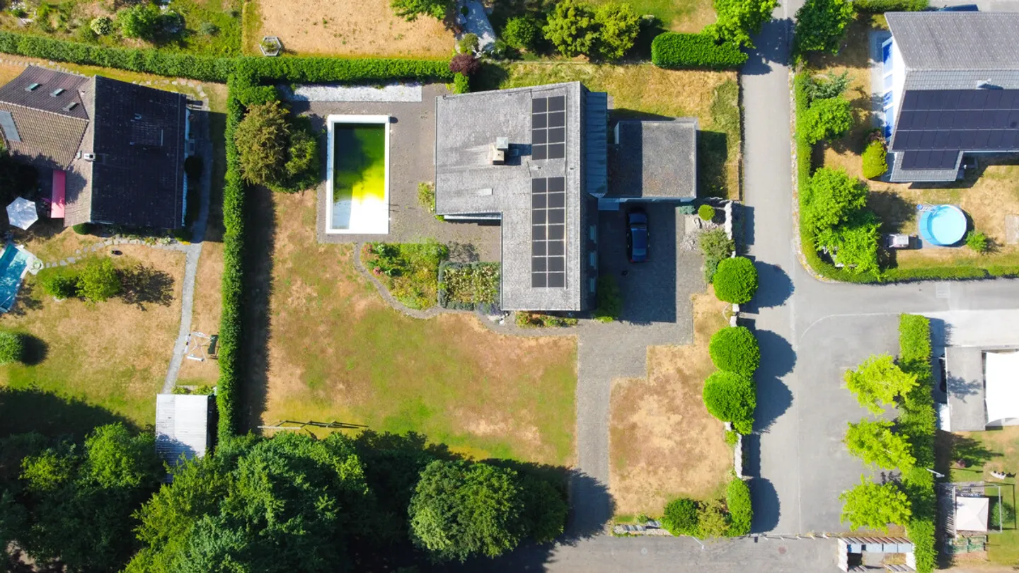 Maison individuelle spacieuse avec piscine et grand jardin à durée limitée - Photo 4 sur 13