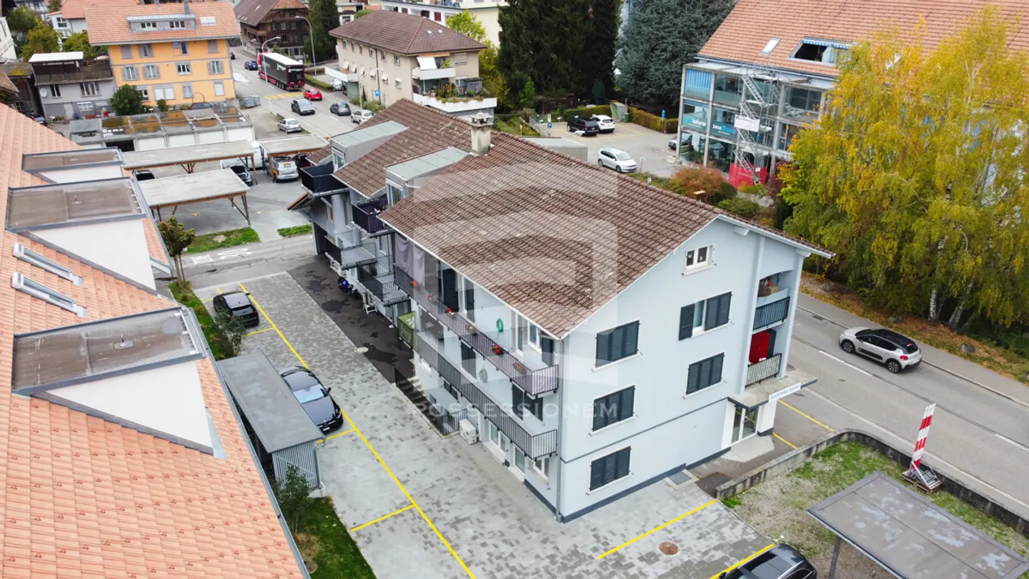 Grosses Mischgebäude - Foto 5 von 12