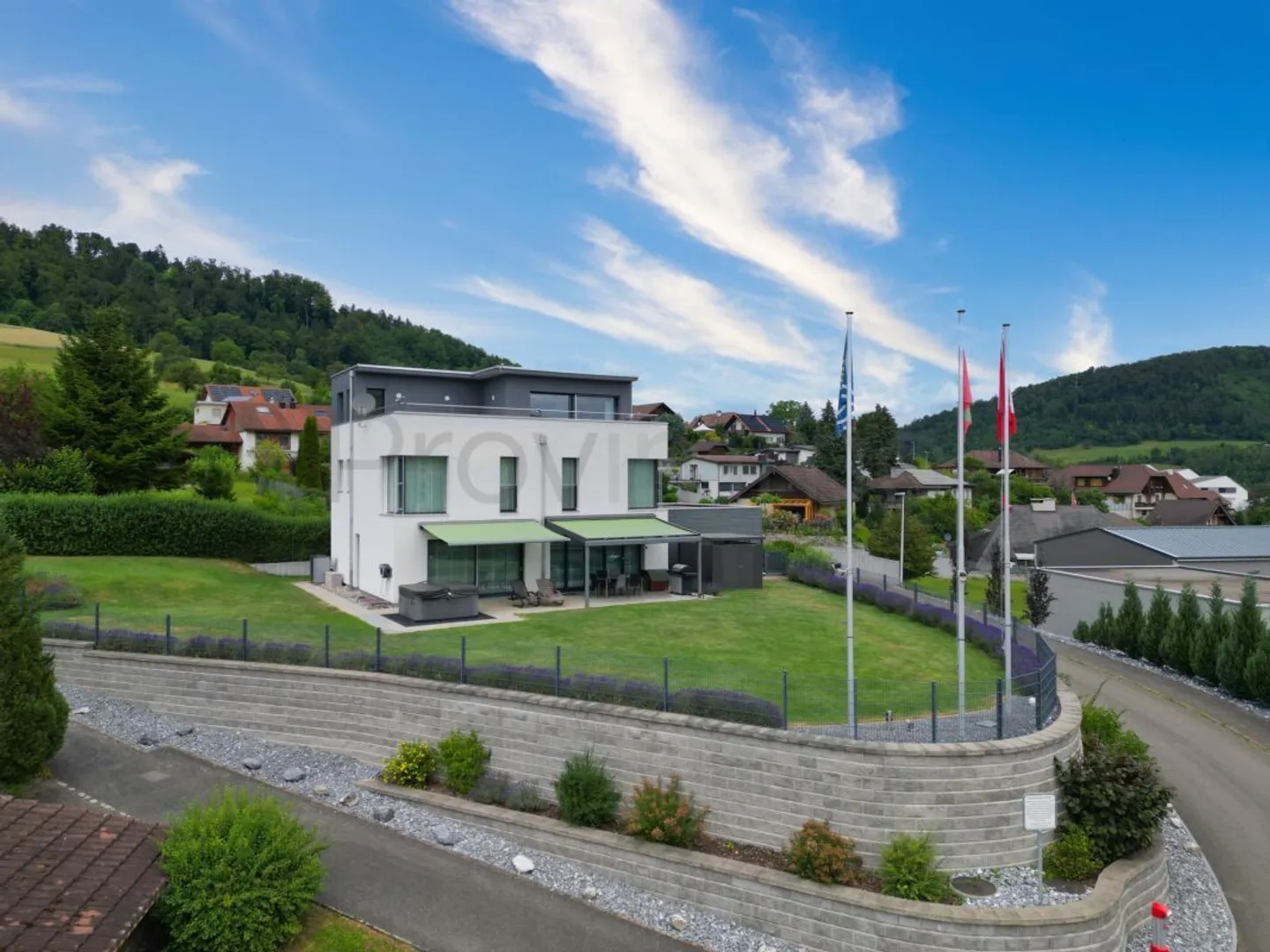 Modern Villa: Only 45 Min. to Zurich/Basel & 25 Min. to Baden - Photo 3 of 13