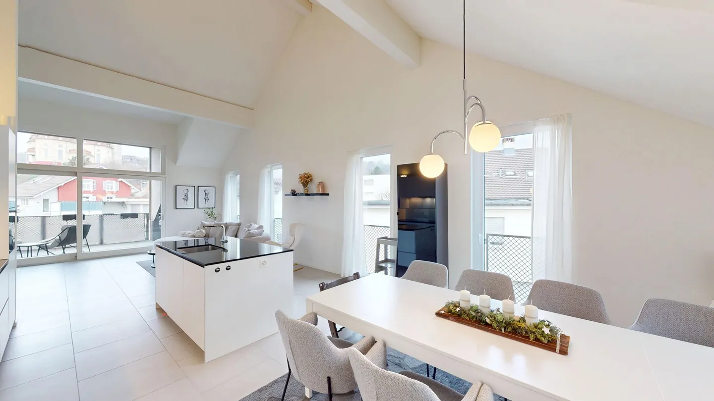 Spazioso attico di 4.5 locali con terrazza di 18 m² - Foto 7 di 13