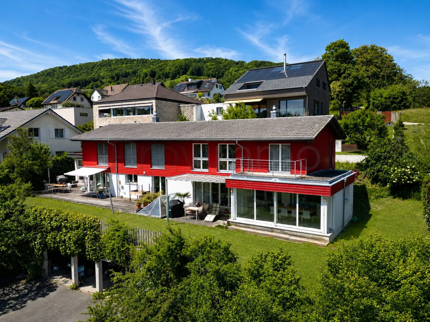 La combinaison parfaite de la nature, du calme et du confort de vie - Photo 1 sur 13
