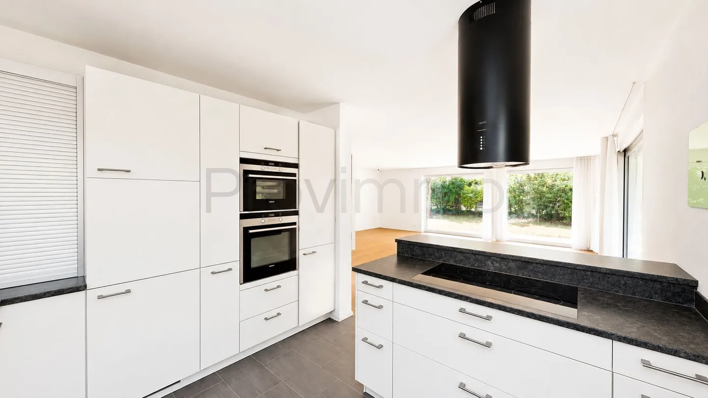 A House to Feel Good – Bright, Modern and Spacious - Photo 12 of 13