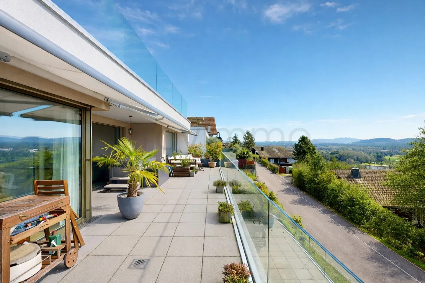 Luxury, Location and Lifestyle Perfectly Combined - Photo 8 of 13