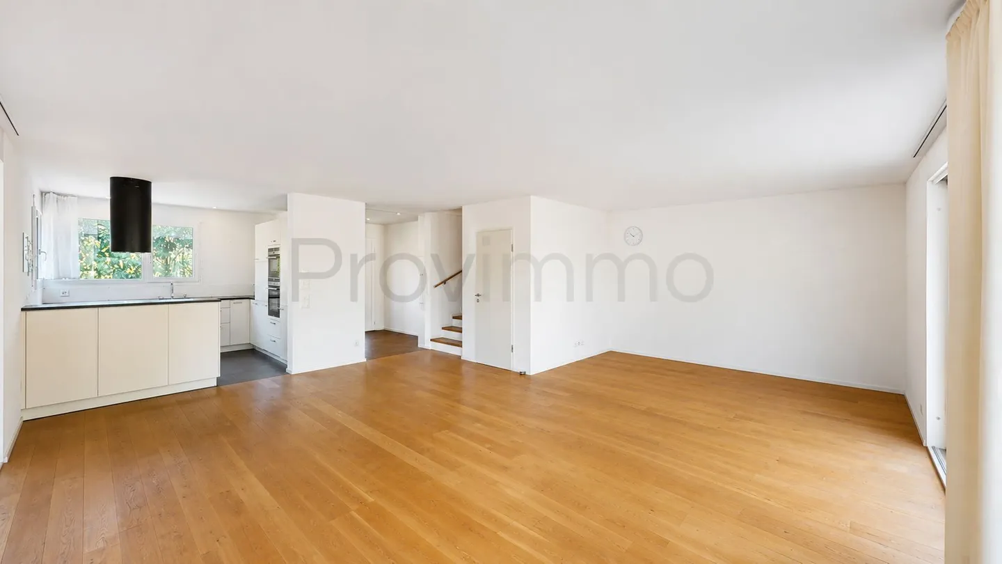 A House to Feel Good – Bright, Modern and Spacious - Photo 10 of 13