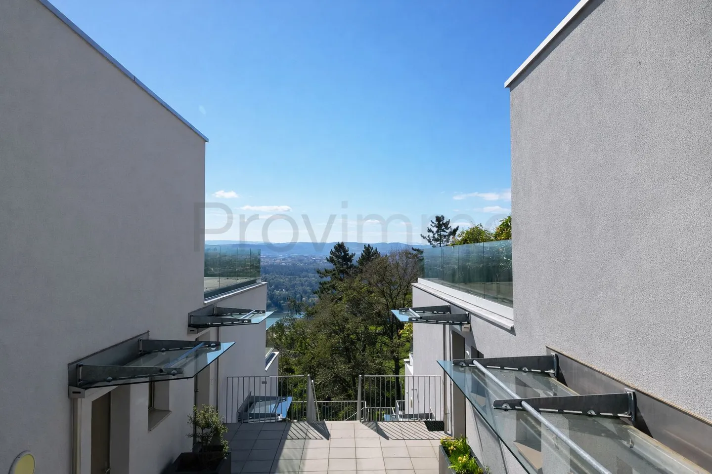 Luxury, Location and Lifestyle Perfectly Combined - Photo 6 of 13