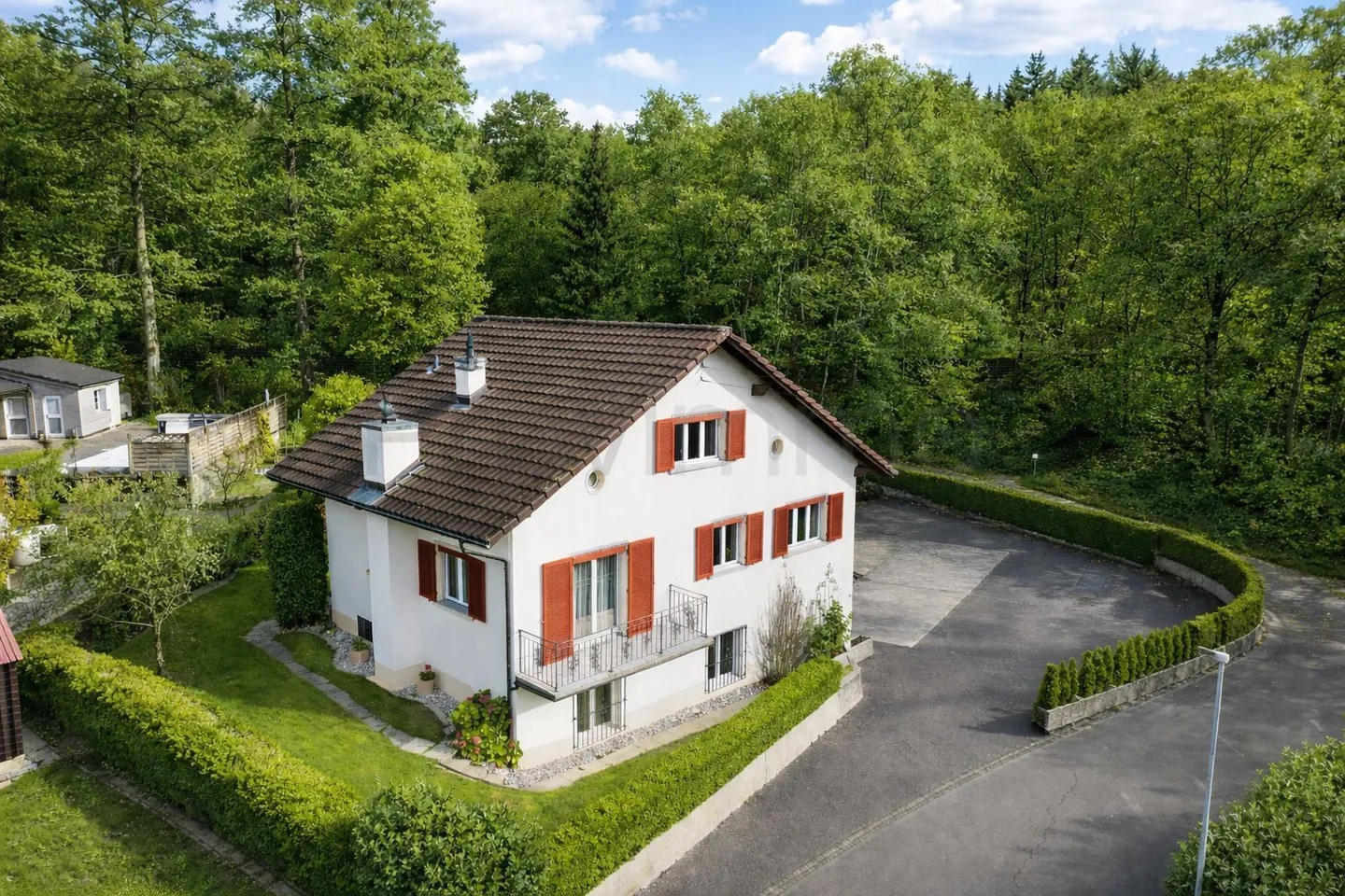 Dream Home with Future – 1,027 m² full of possibilities - Photo 2 of 13