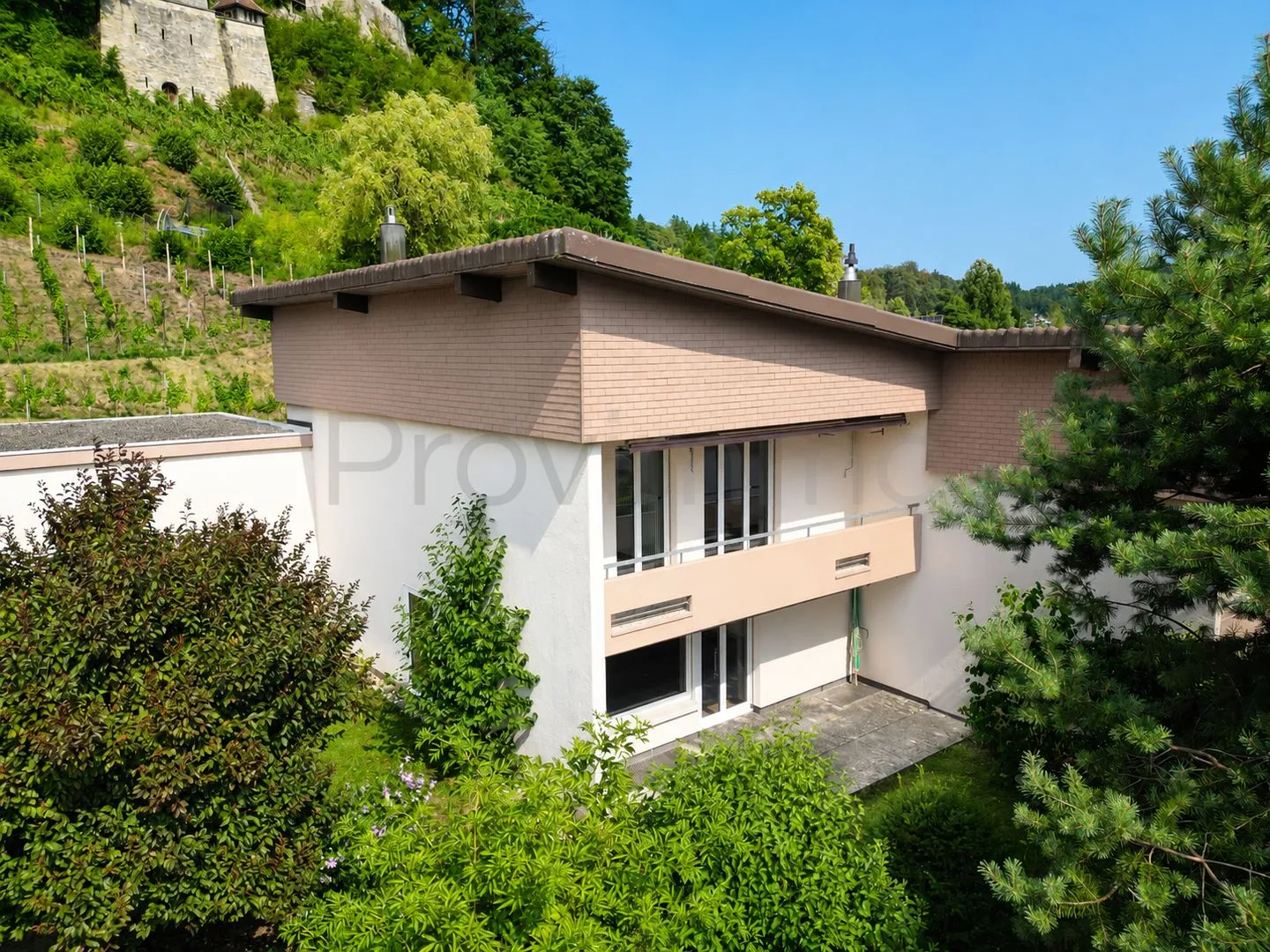 Une maison avec beaucoup d'espace pour vos propres idées - Photo 1 sur 13