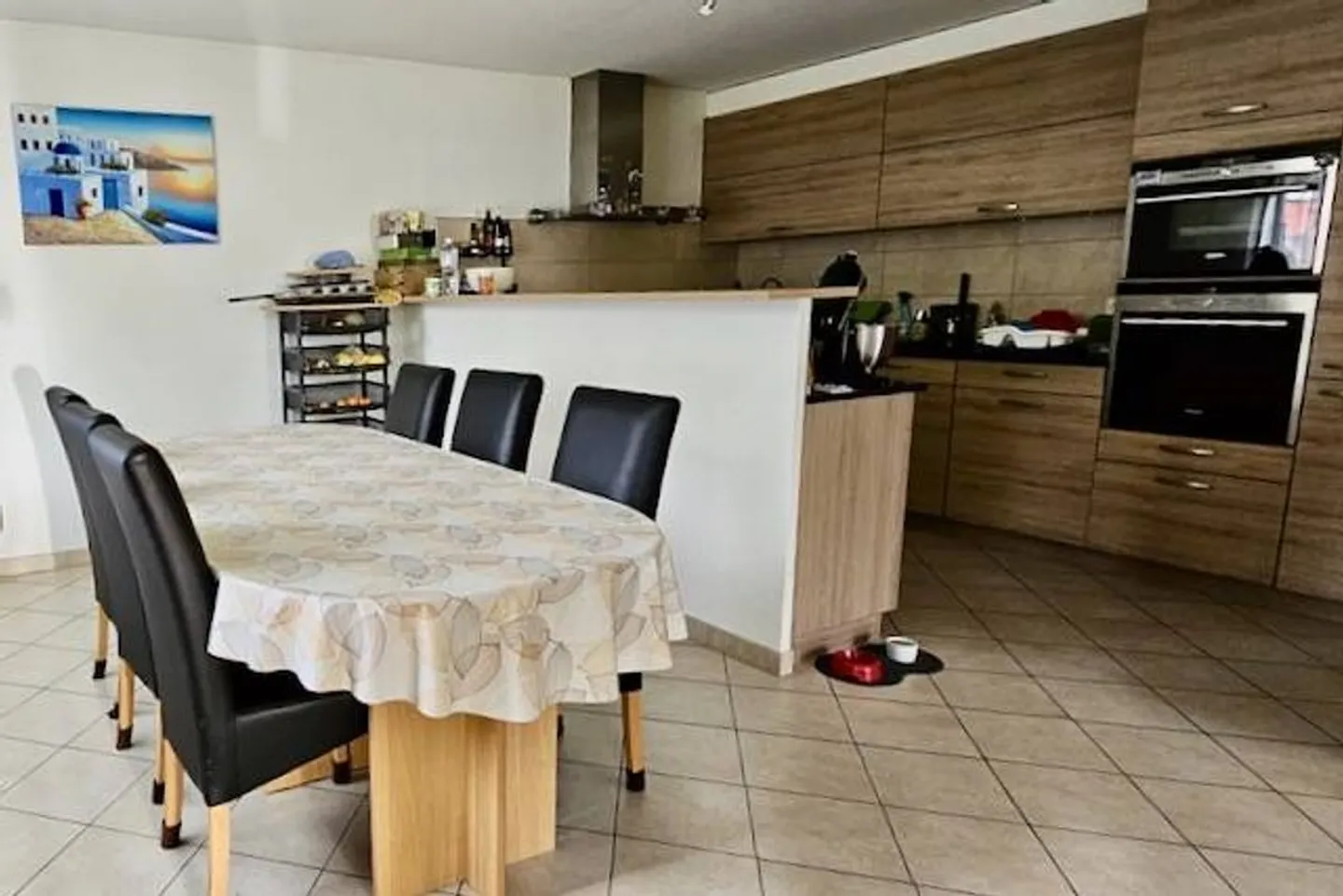 Chaleureuse maison, dans un agréable quartier résidentiel, garage double, places de parc - Foto 7 von 13