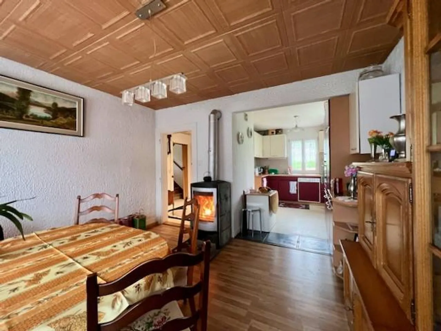 Charming individual villa with 5.5 rooms, garden and garage - Photo 4 of 13