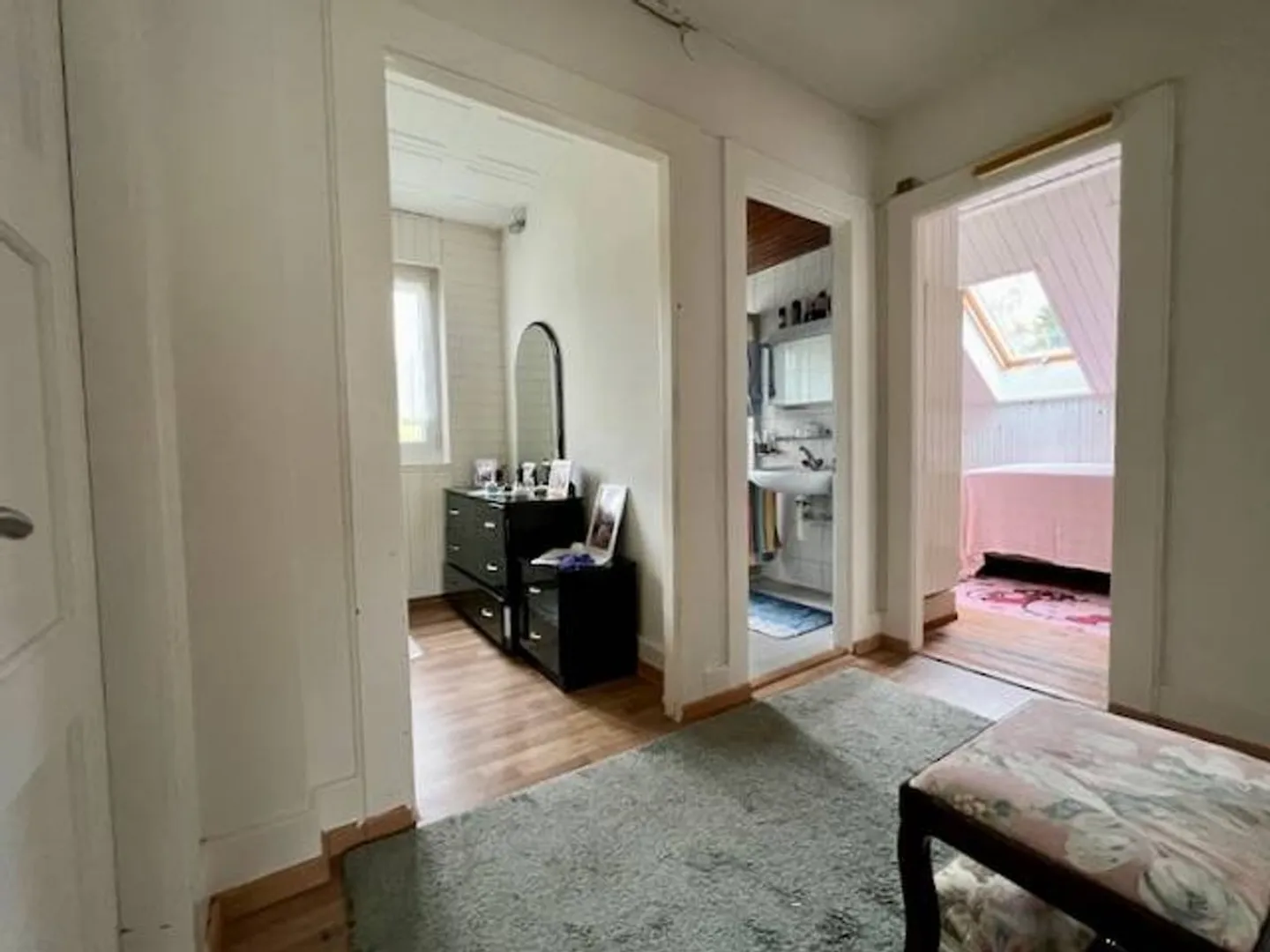 Charming individual villa with 5.5 rooms, garden and garage - Photo 2 of 13