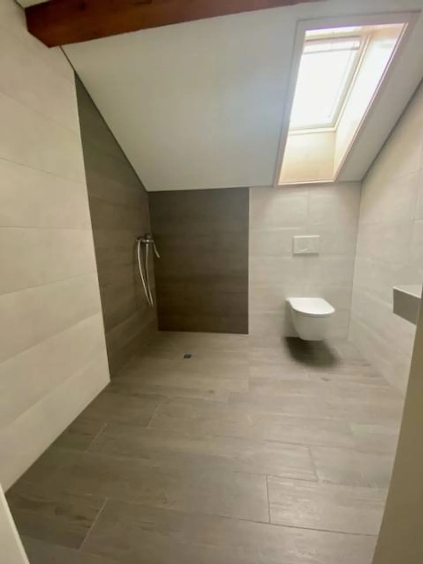 Magnifico appartamento 2 locali, Attico, con ascensore - Foto 4 di 5