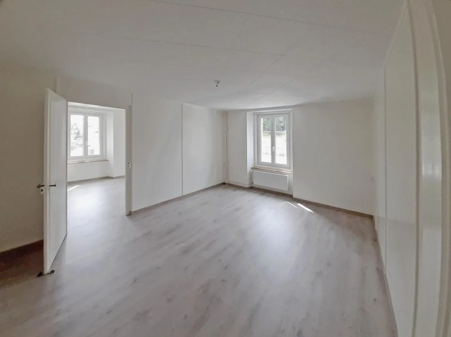 Fai un'offerta per questo edificio di 4 appartamenti, studio, con una piccola casa indipendente, 2 garage - Foto 4 di 13