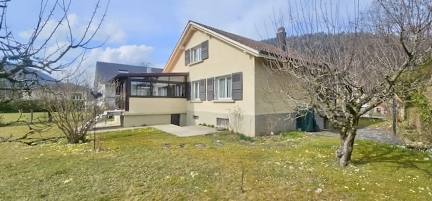 Charmante maison individuelle avec jardin - Photo 1 sur 13