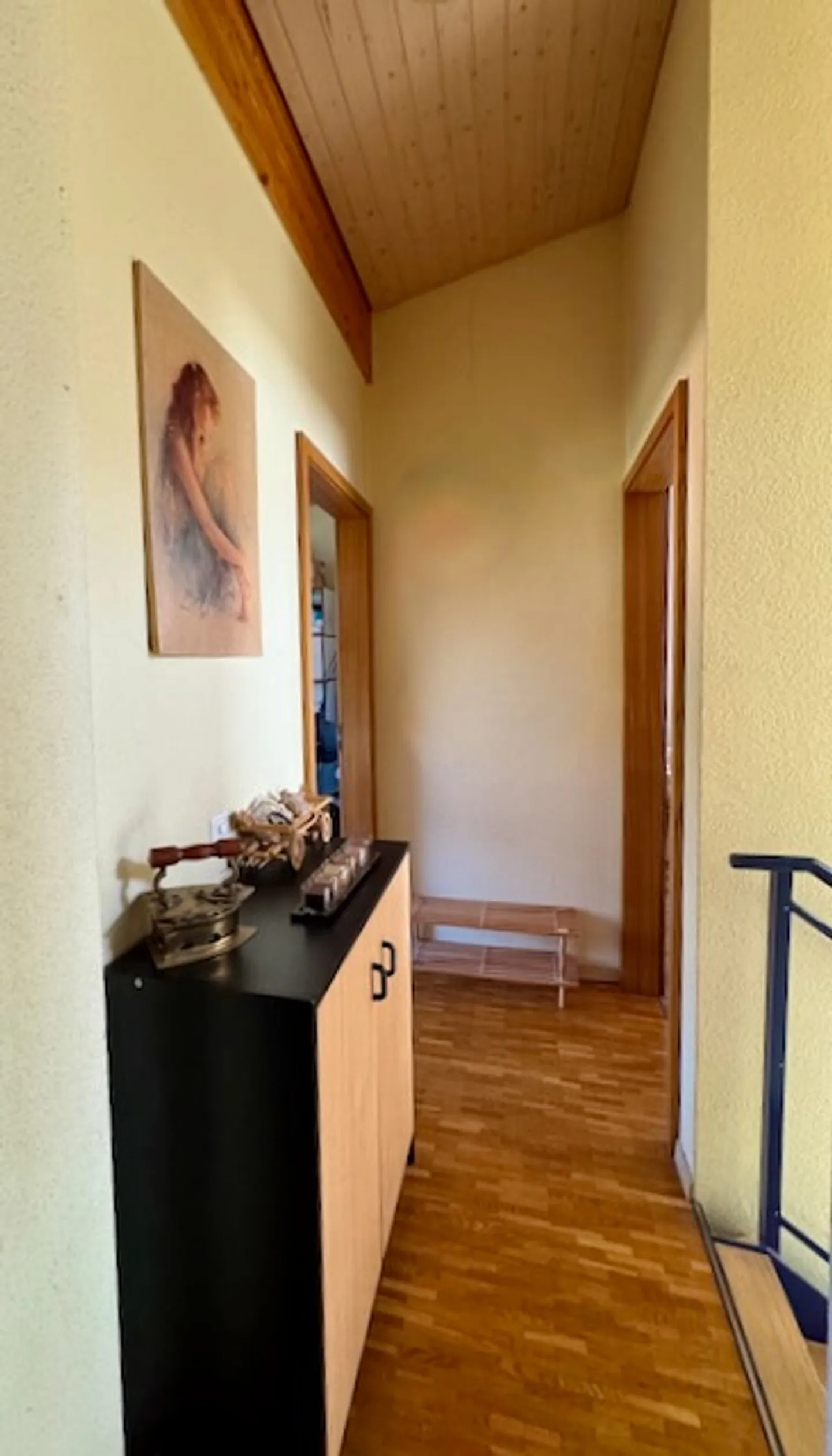 Terraced house maintained, with two apartments, private gardens and three parking spaces - Photo 11 of 13