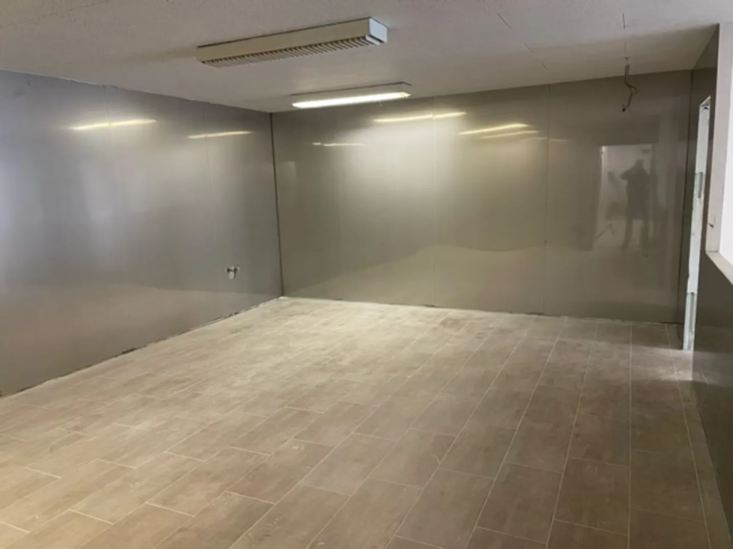 En exclusivité - Immeuble mixte au coeur des Ponts-de-Martel - CHF 800'000.- - Photo 3 sur 13