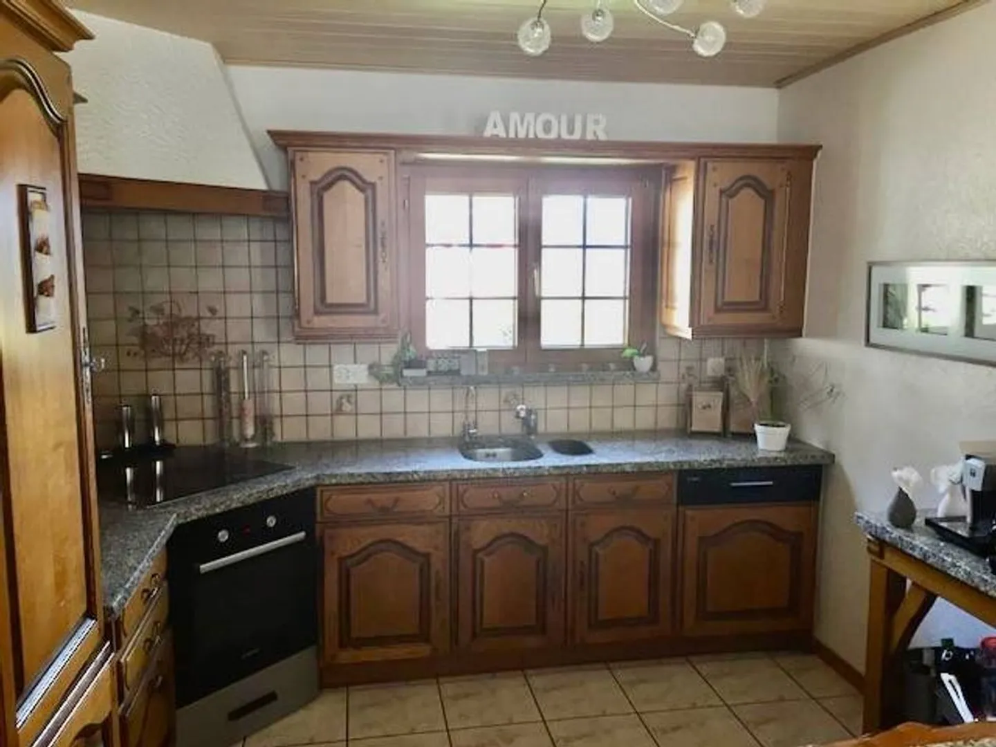 In esclusiva: Fai un'offerta per questa bella villa indipendente, vicino alla foresta, terrazze, giardino e 3 posti auto - Foto 8 di 13