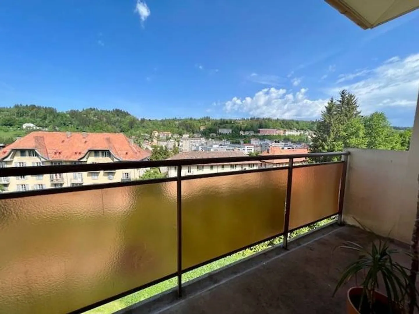 Fai un'offerta, vendita in blocco di sei appartamenti di 3 stanze con balcone, in due condomini - Foto 4 di 9