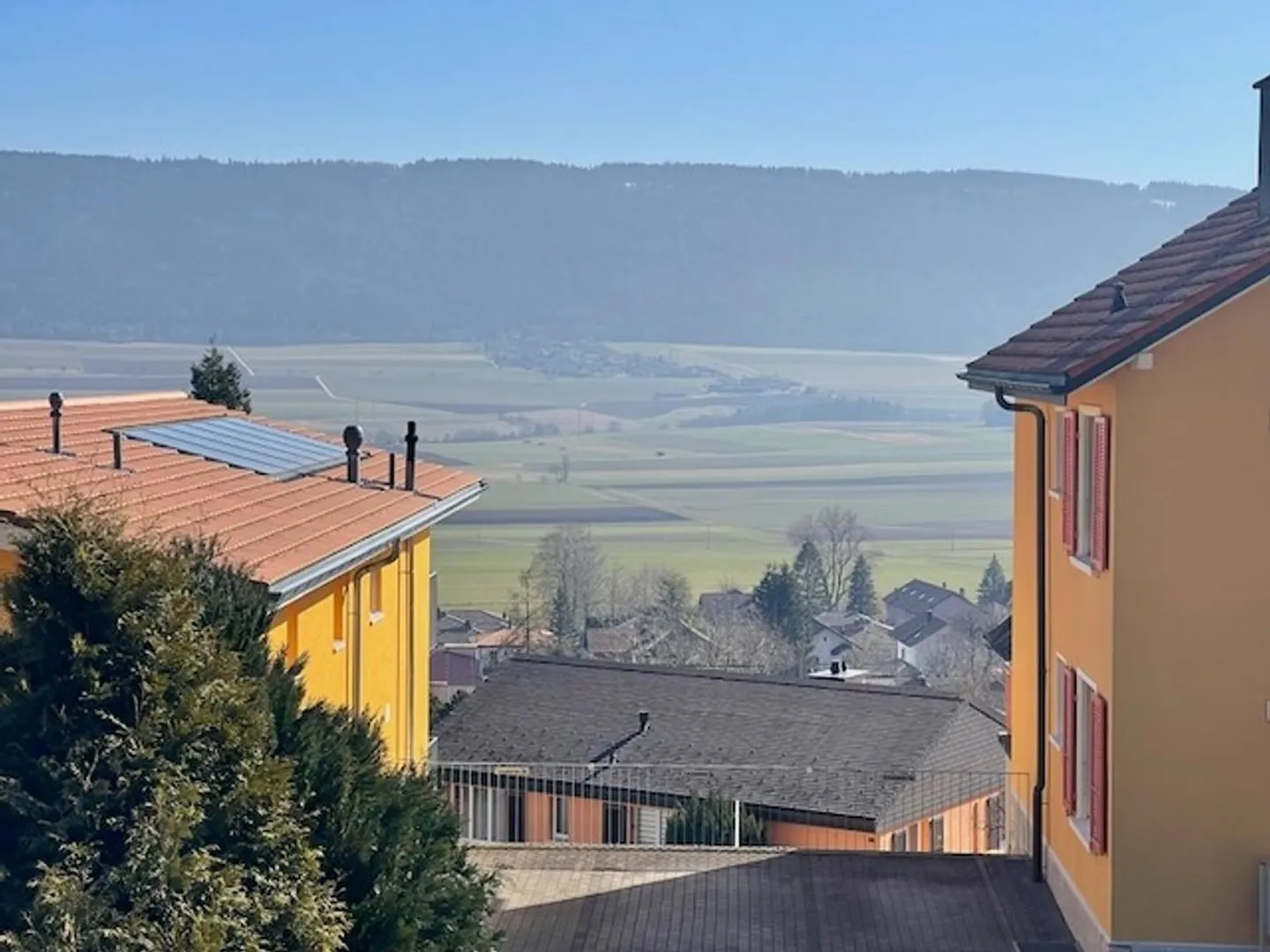 In esclusiva: Bella villa di 4,5 stanze su piano, bel lotto al confine della foresta - Foto 4 di 10